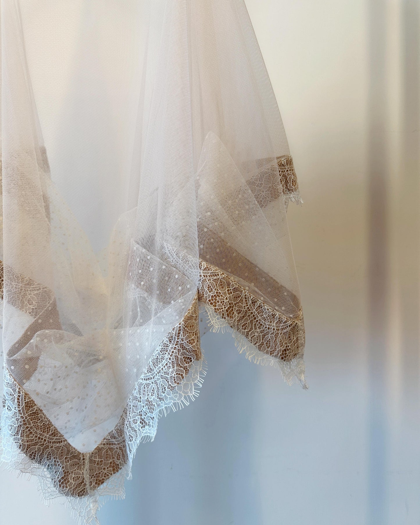 aalis LISI MESH SS26 ruffle hem scarf (White Lace)