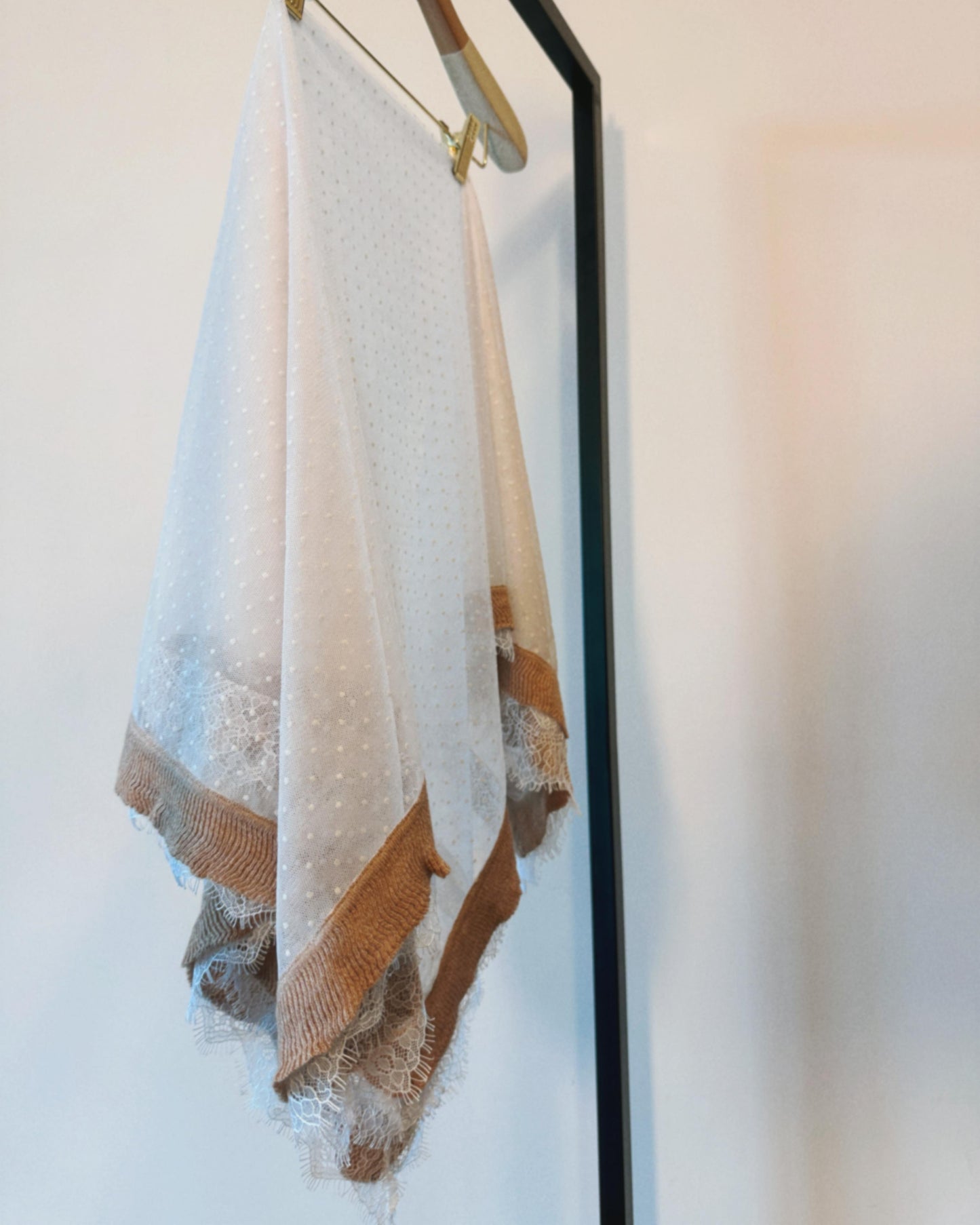 aalis LISI MESH SS26 ruffle hem scarf (White Lace)