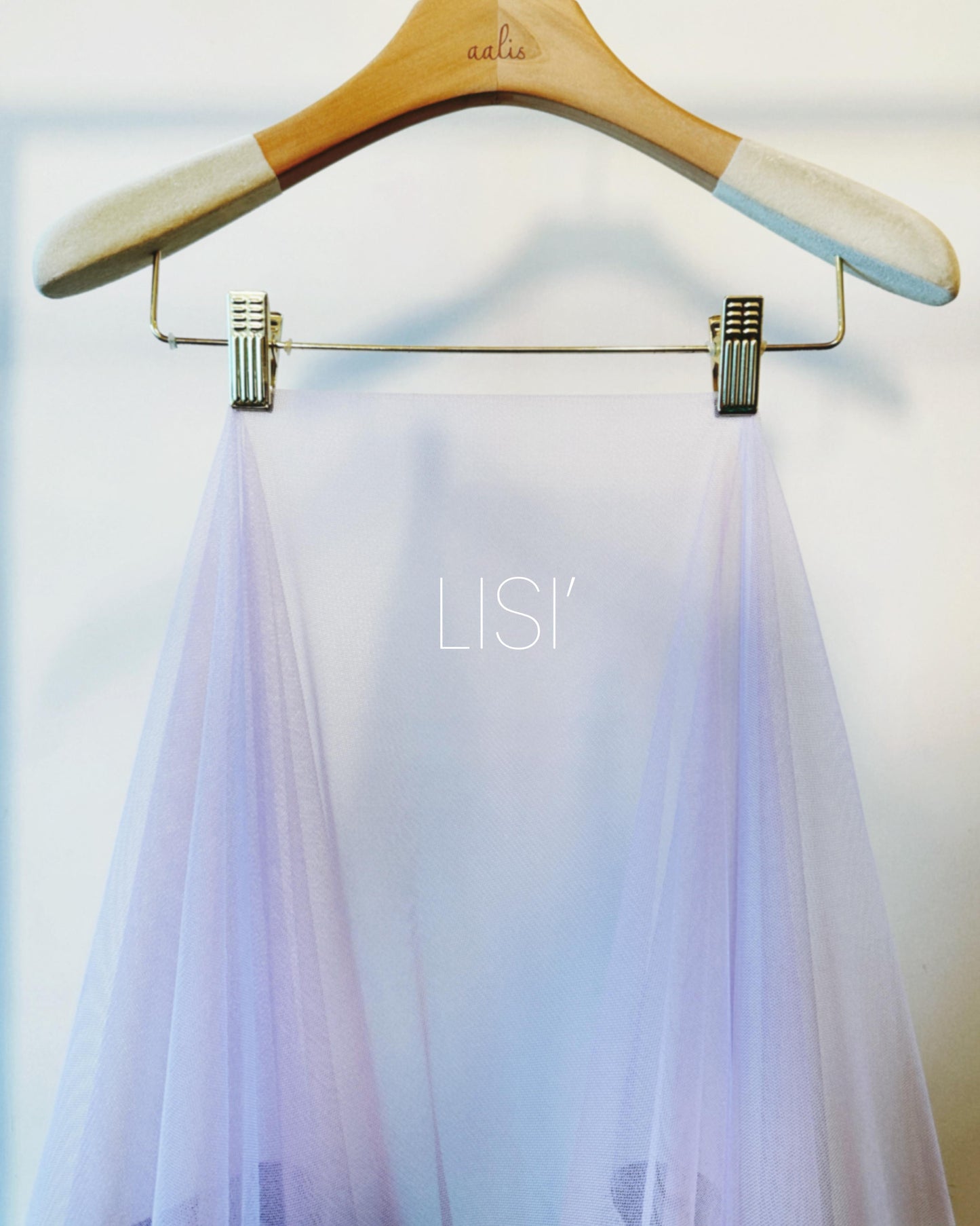 (Pre-order) aalis LISI MESH SS26 ruffle hem scarf (Black Stripe)