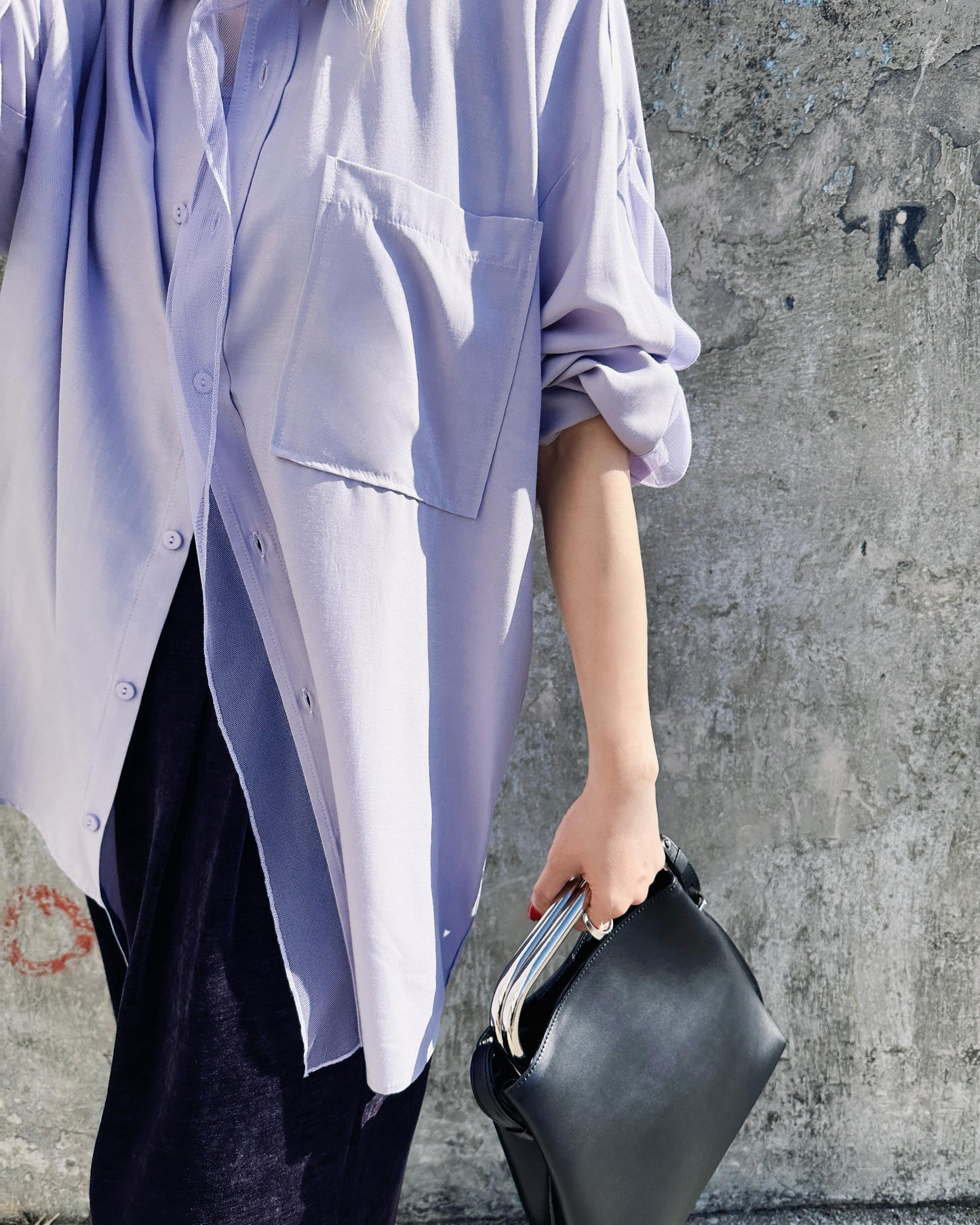 aalis COFFEY FW25 single pocket mesh detail oversized shirt (Dusty Lilac)
