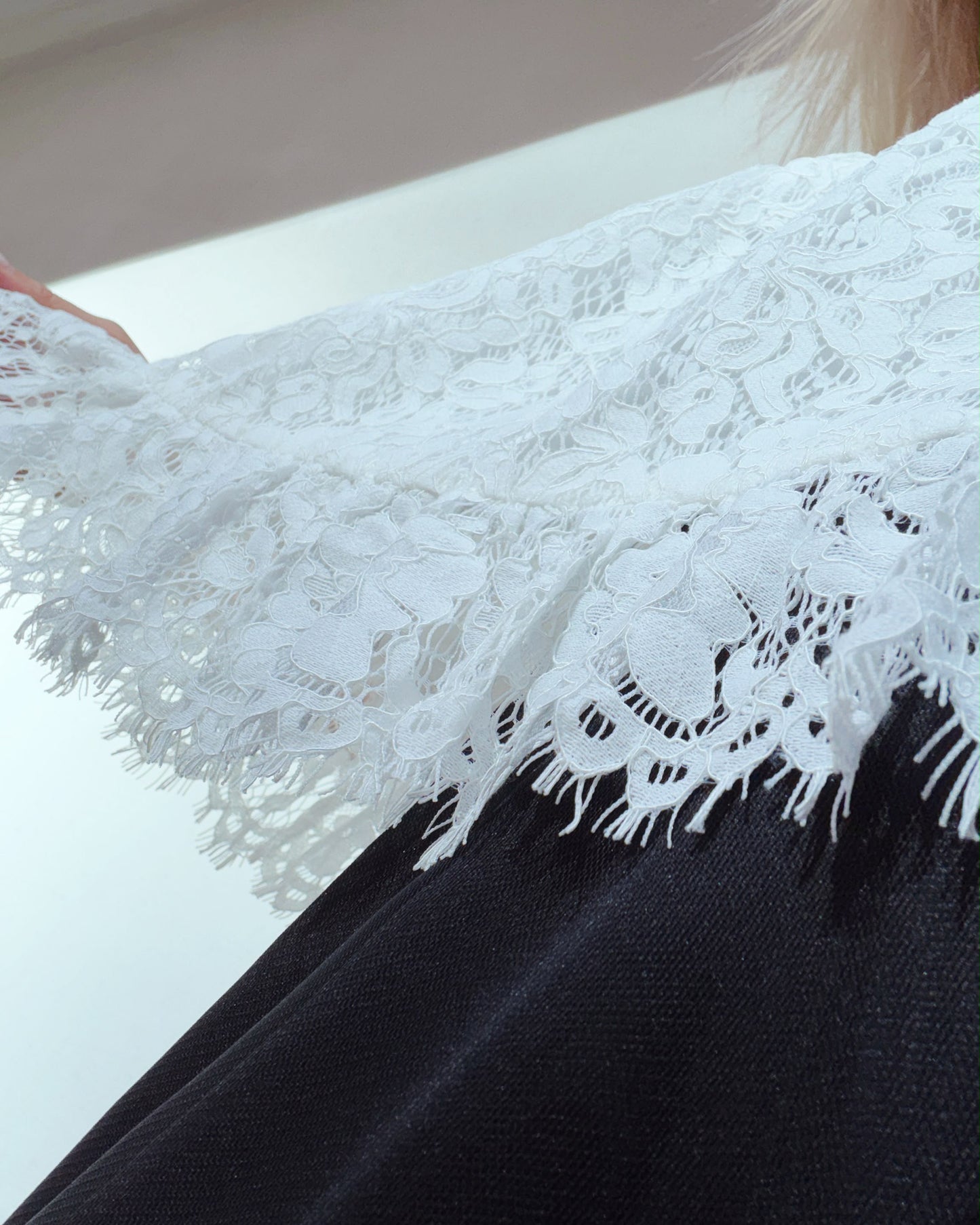 (Pre-order) aalis DIANA SS26 cropped lace tank (White)