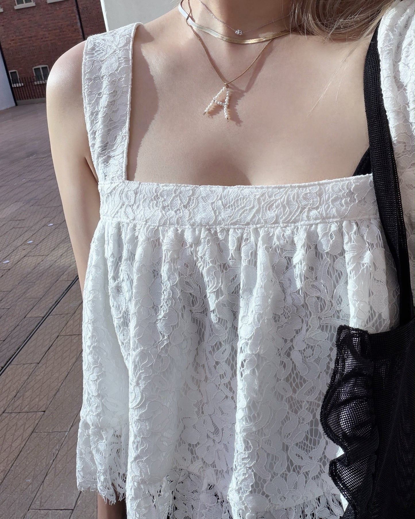 (Pre-order) aalis DIANA SS26 cropped lace tank (White)