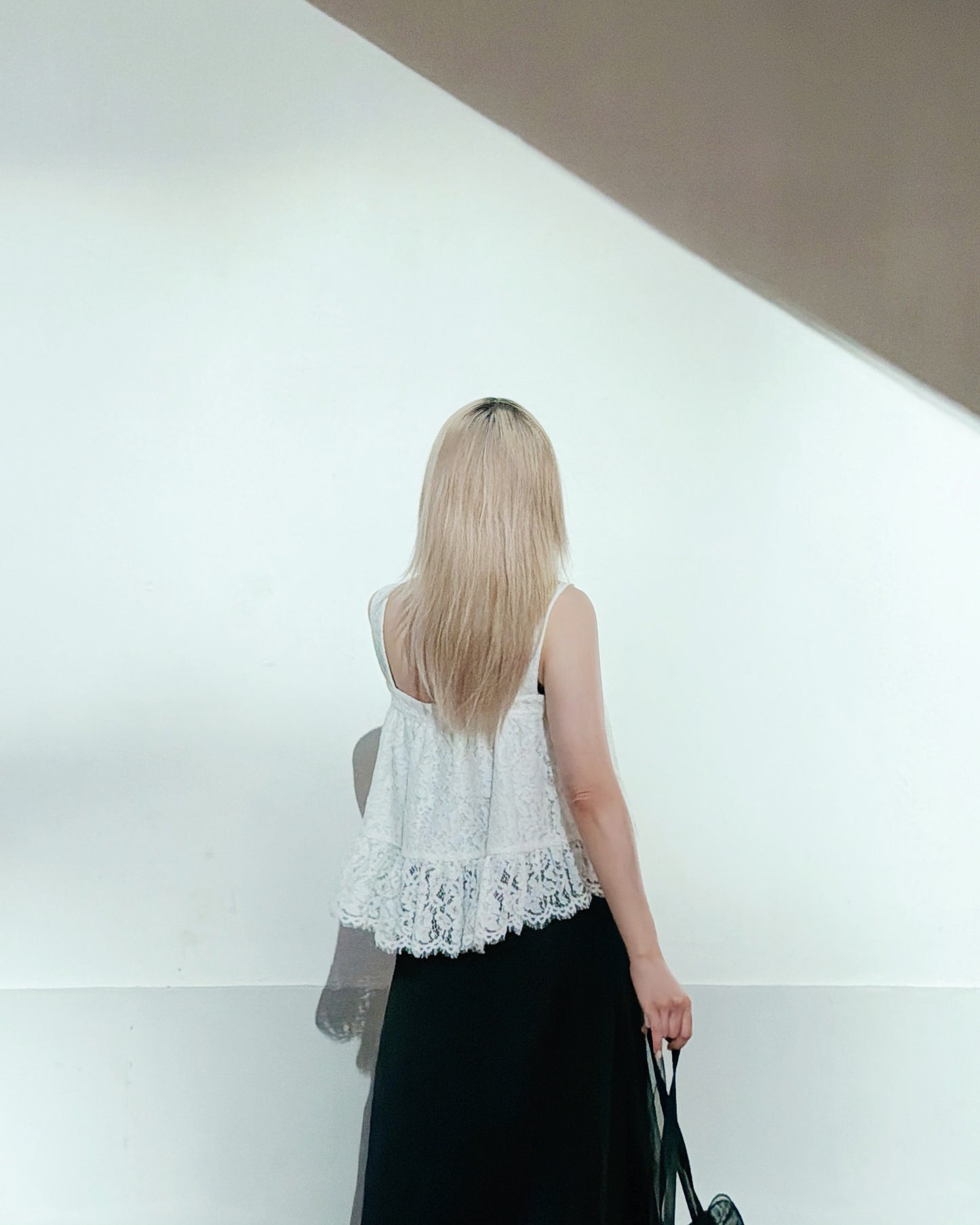 (Pre-order) aalis DIANA SS26 cropped lace tank (White)