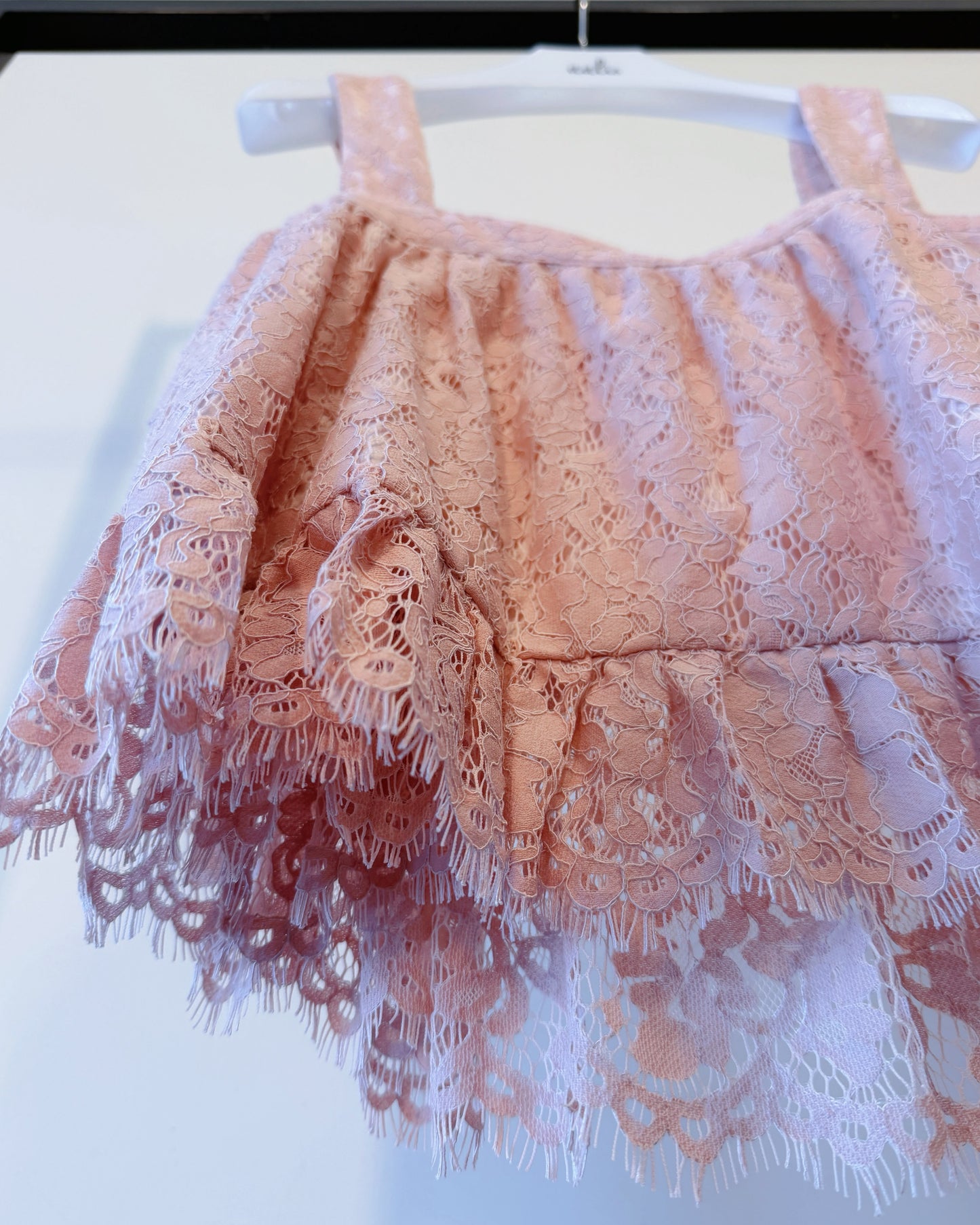 aalis DIANA SS26 cropped lace tank (Pink)