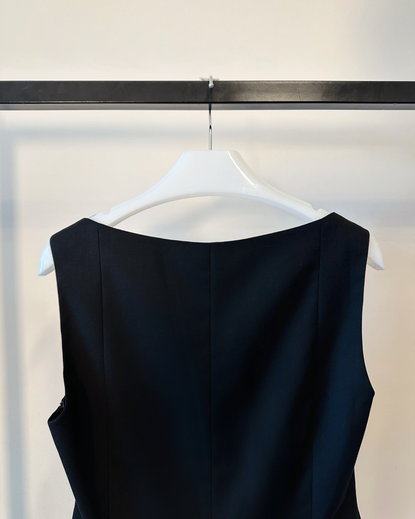 aalis OSI square neck lace trim fitted peplum top (Black)