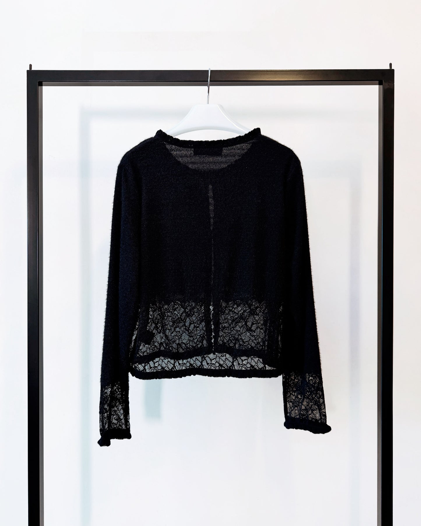 aalis RICA tiny ruffle trim cardigan (Black)
