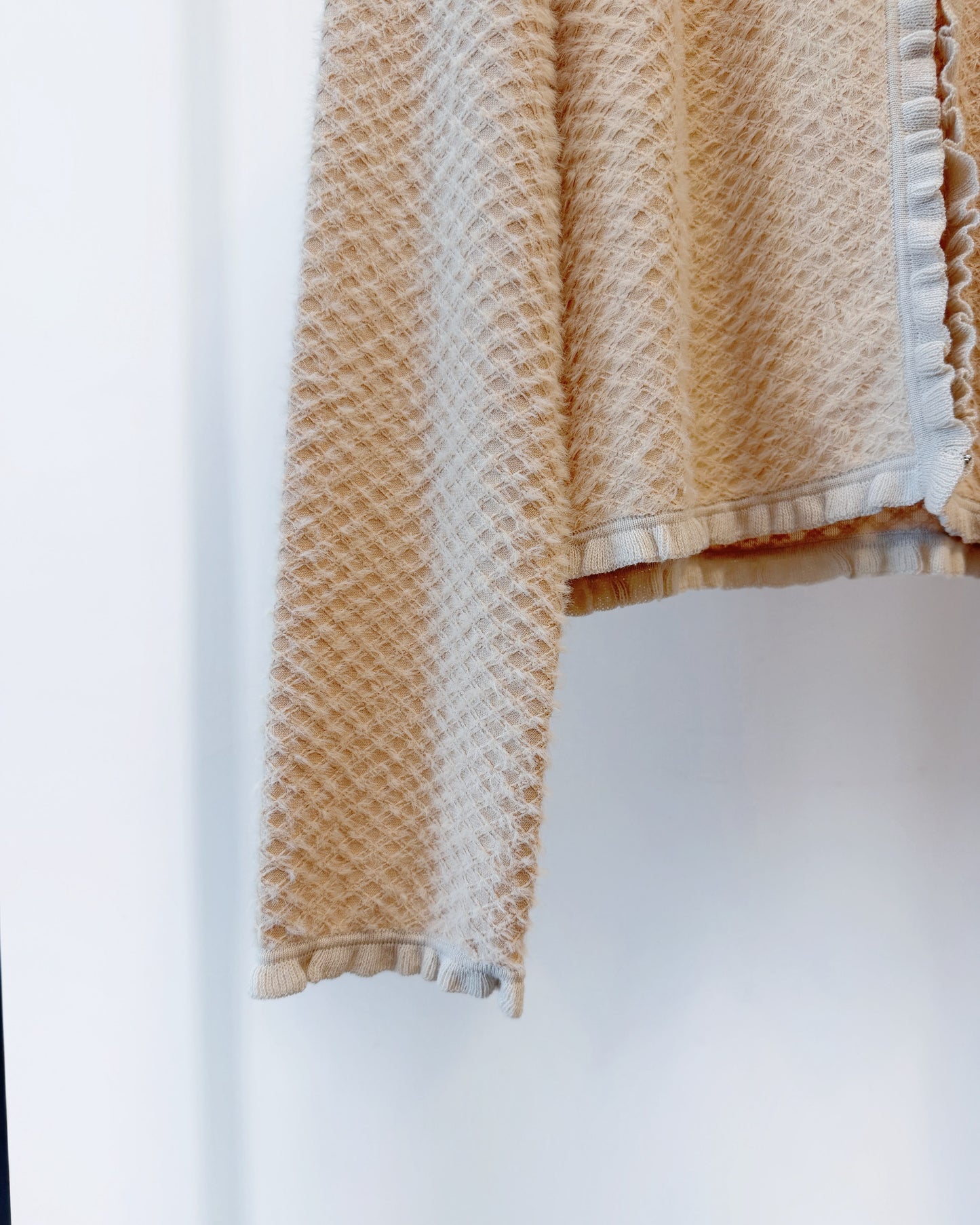aalis RICA tiny ruffle trim cardigan (Nude)