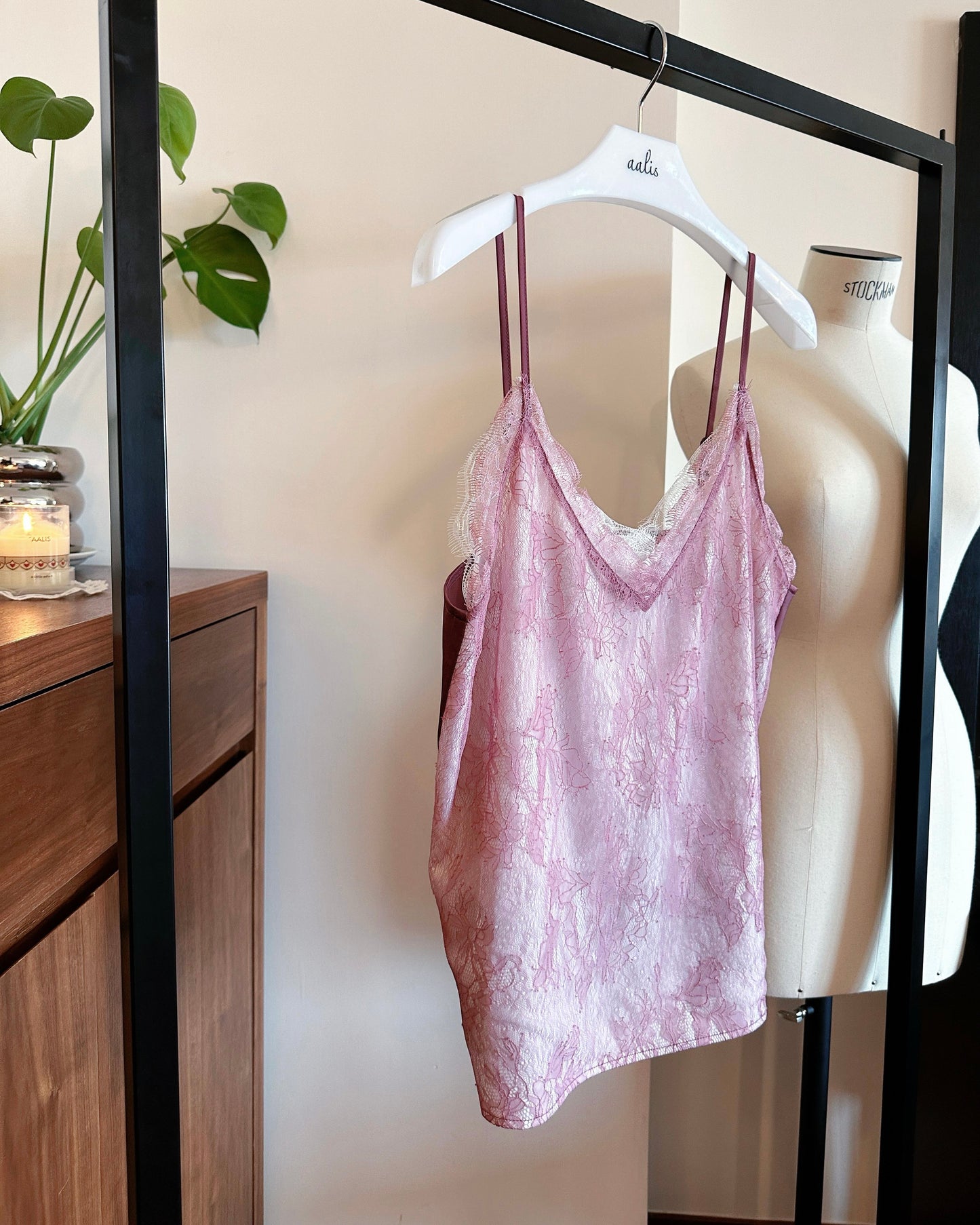 aalis NEAS SS26 double layer lace camisole (Rose Pink)
