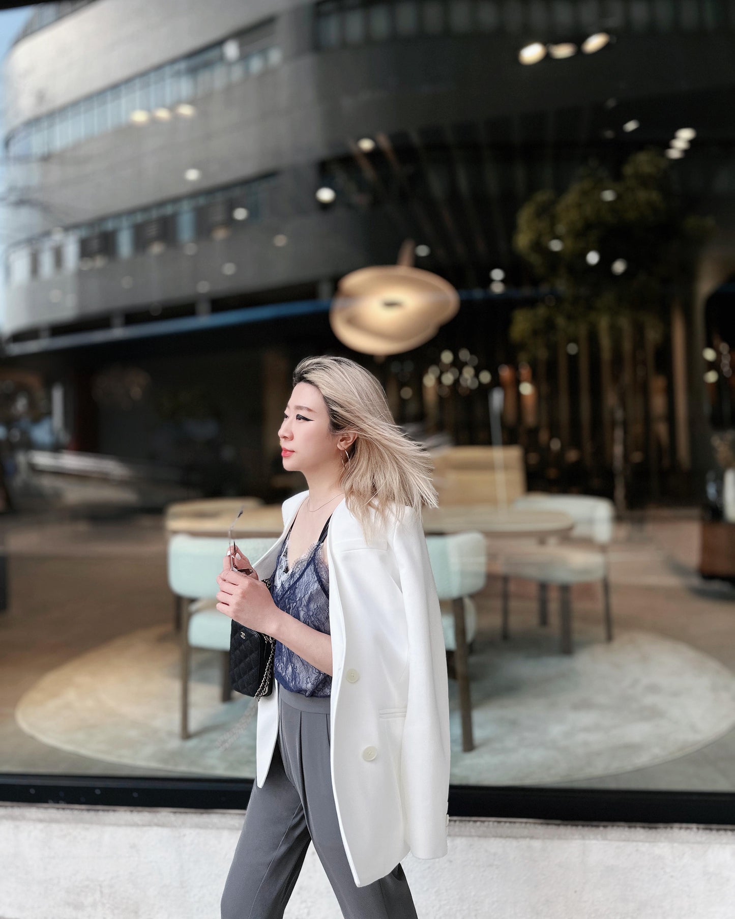 aalis MONIQUE V neck blazer (White)