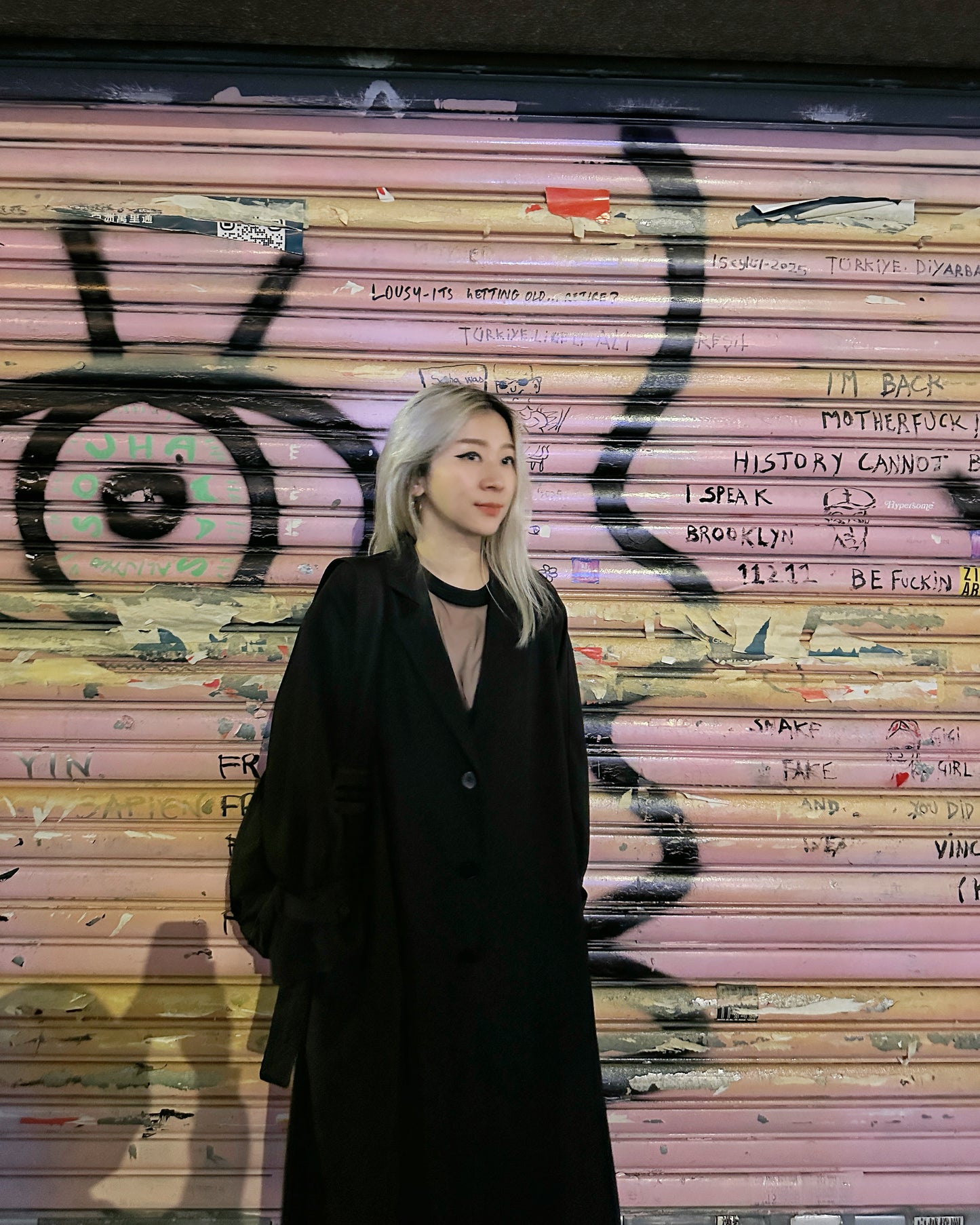 aalis ESENA mesh open back trench coat (Black)