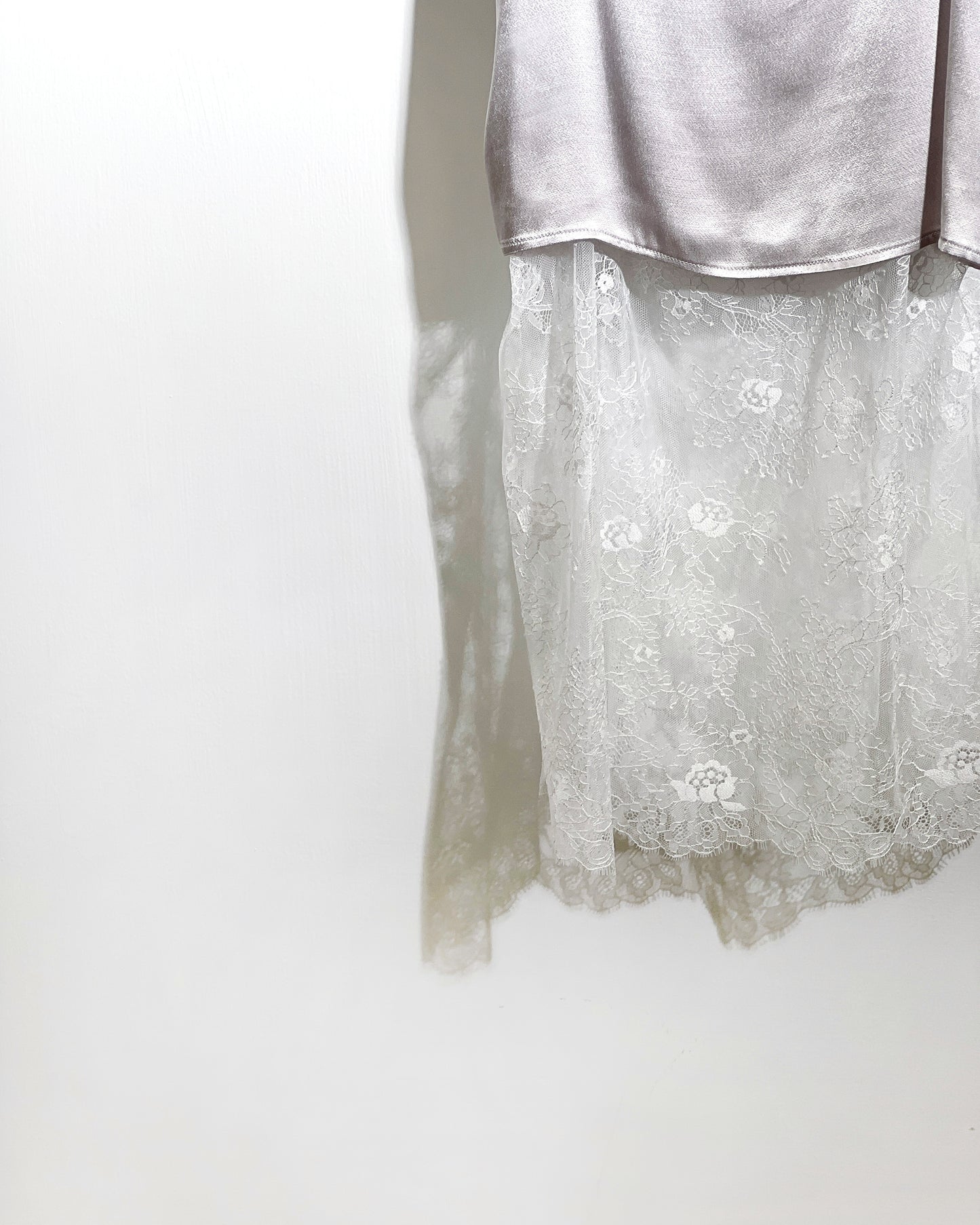 aalis TANCY lace panel camisole dress (Lt Grey)