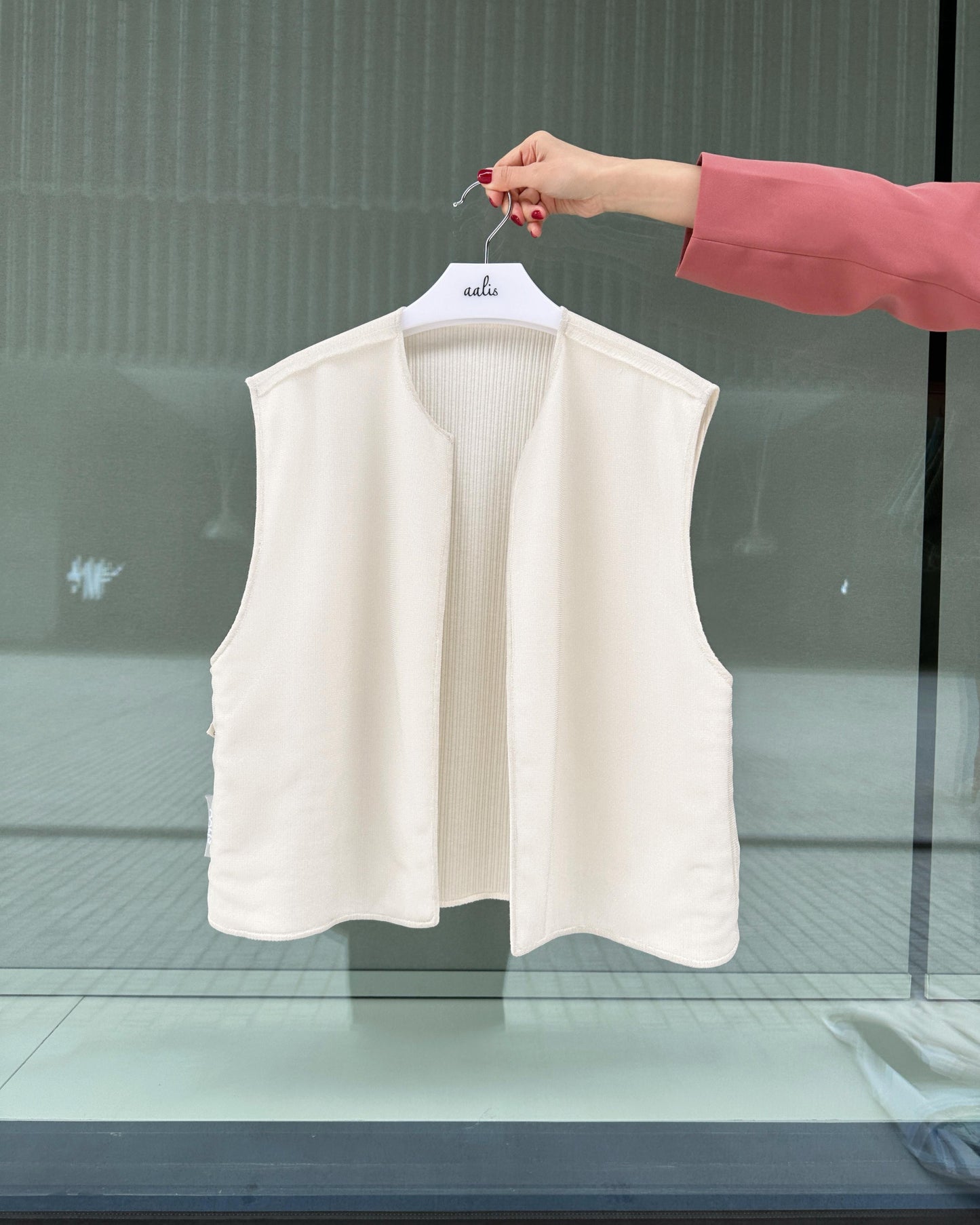 aalis KIMBER KNIT two way vest (White)