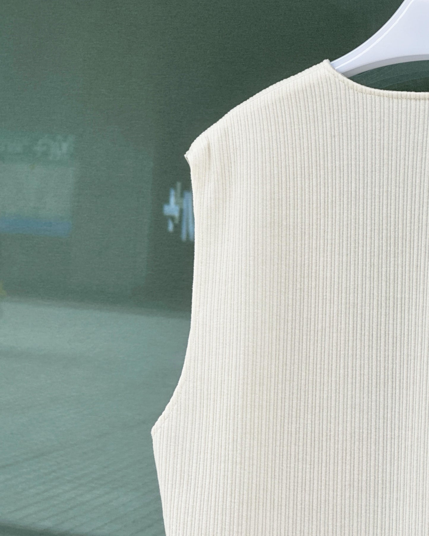 aalis KIMBER KNIT two way vest (White)