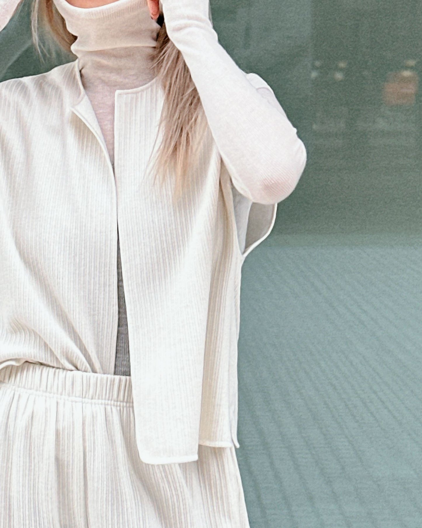 aalis KIMBER KNIT two way vest (White)