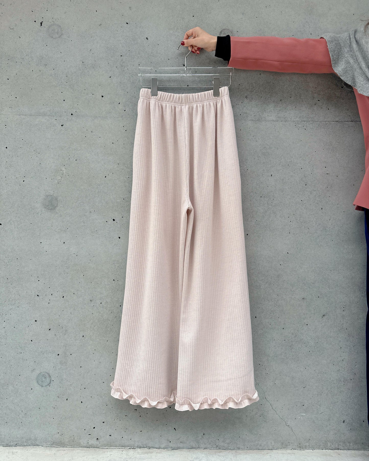 aalis LILIA T ruffle hem track pants  (Lt Pink)