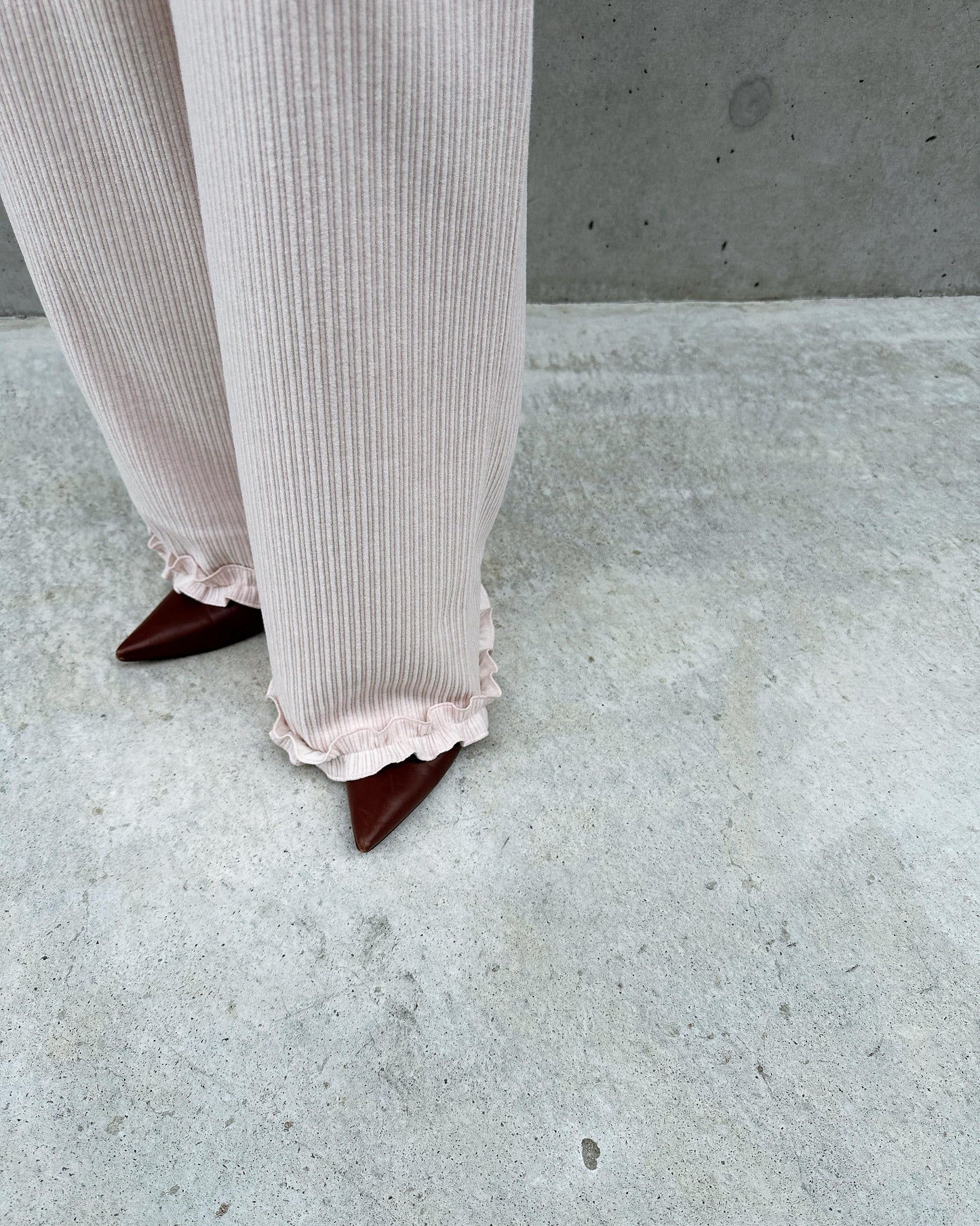 aalis LILIA T ruffle hem track pants  (Lt Pink)