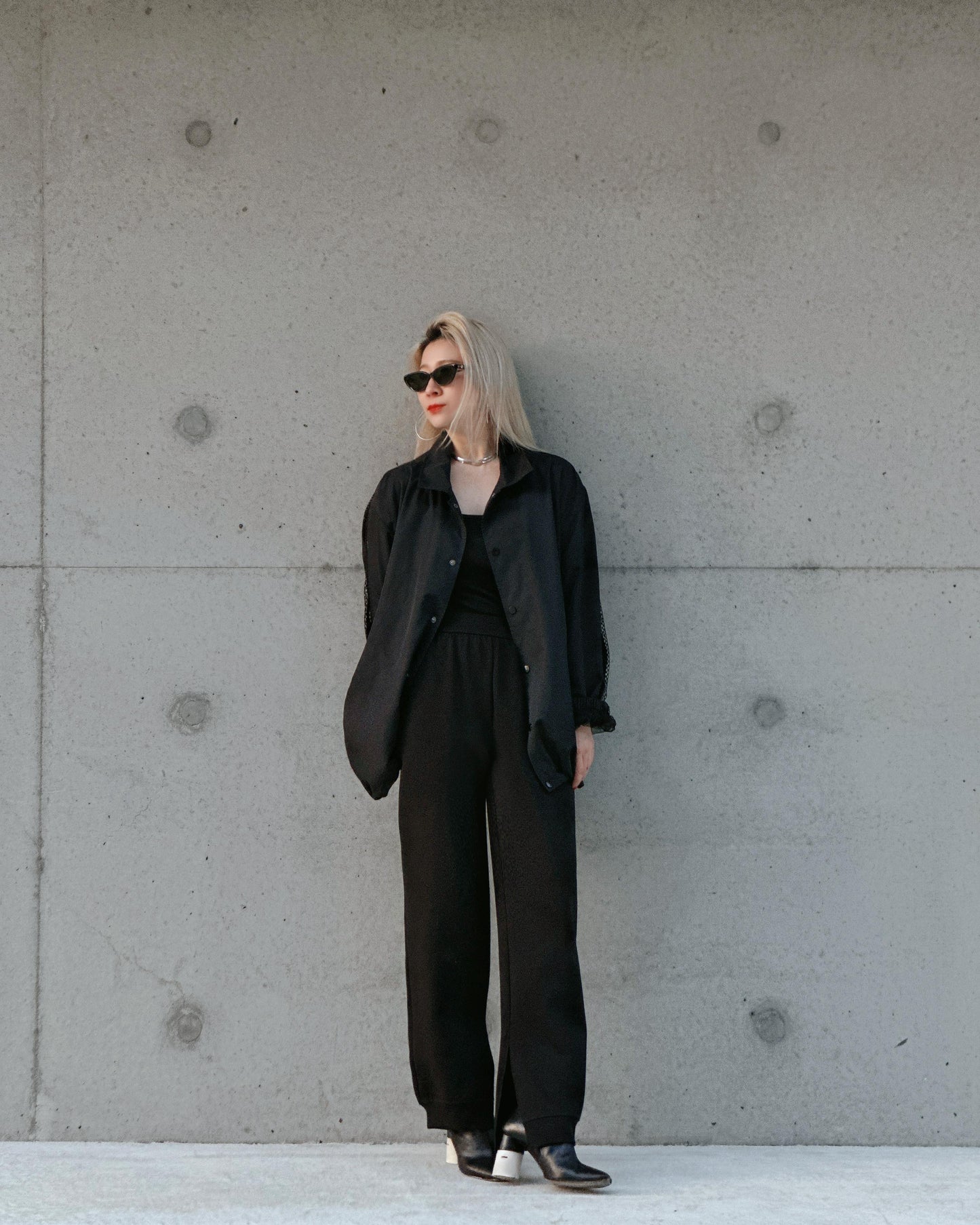 aalis XYLER mesh panel windbreaker (Black)