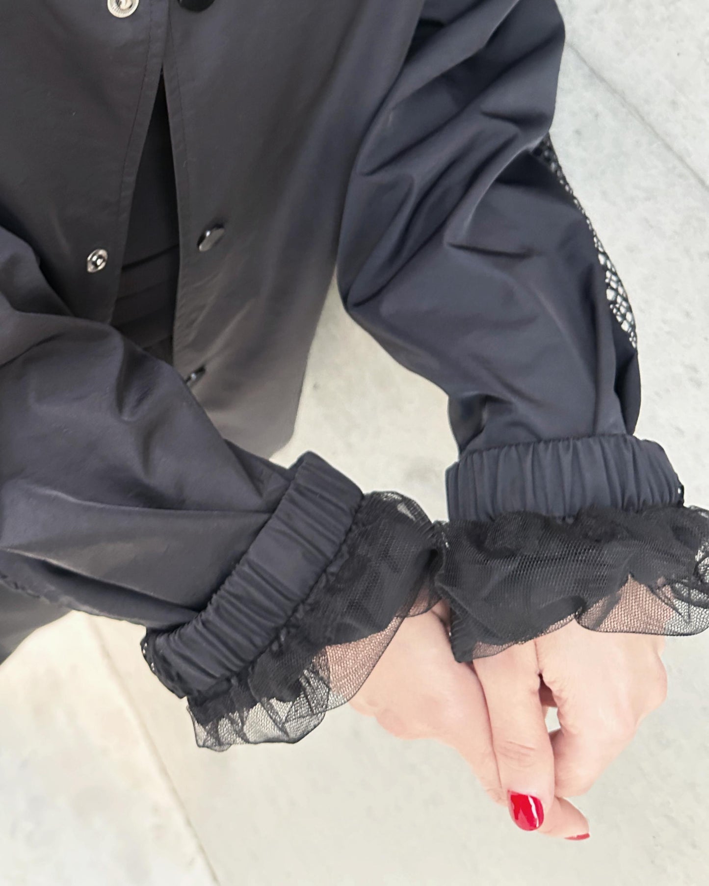 aalis XYLER mesh panel windbreaker (Black)