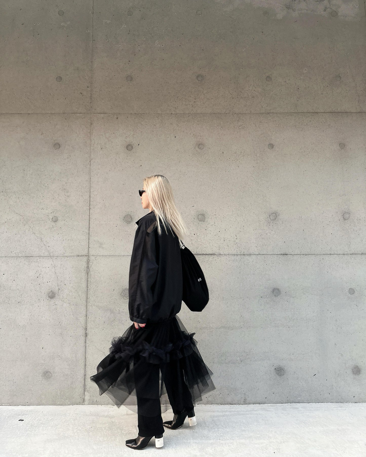 aalis XYLER mesh panel windbreaker (Black)