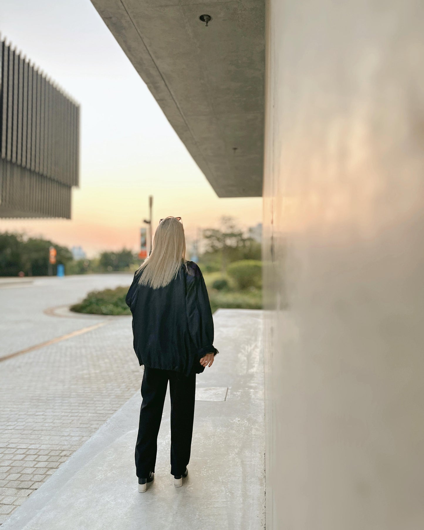 aalis XYLER mesh panel windbreaker (Black)