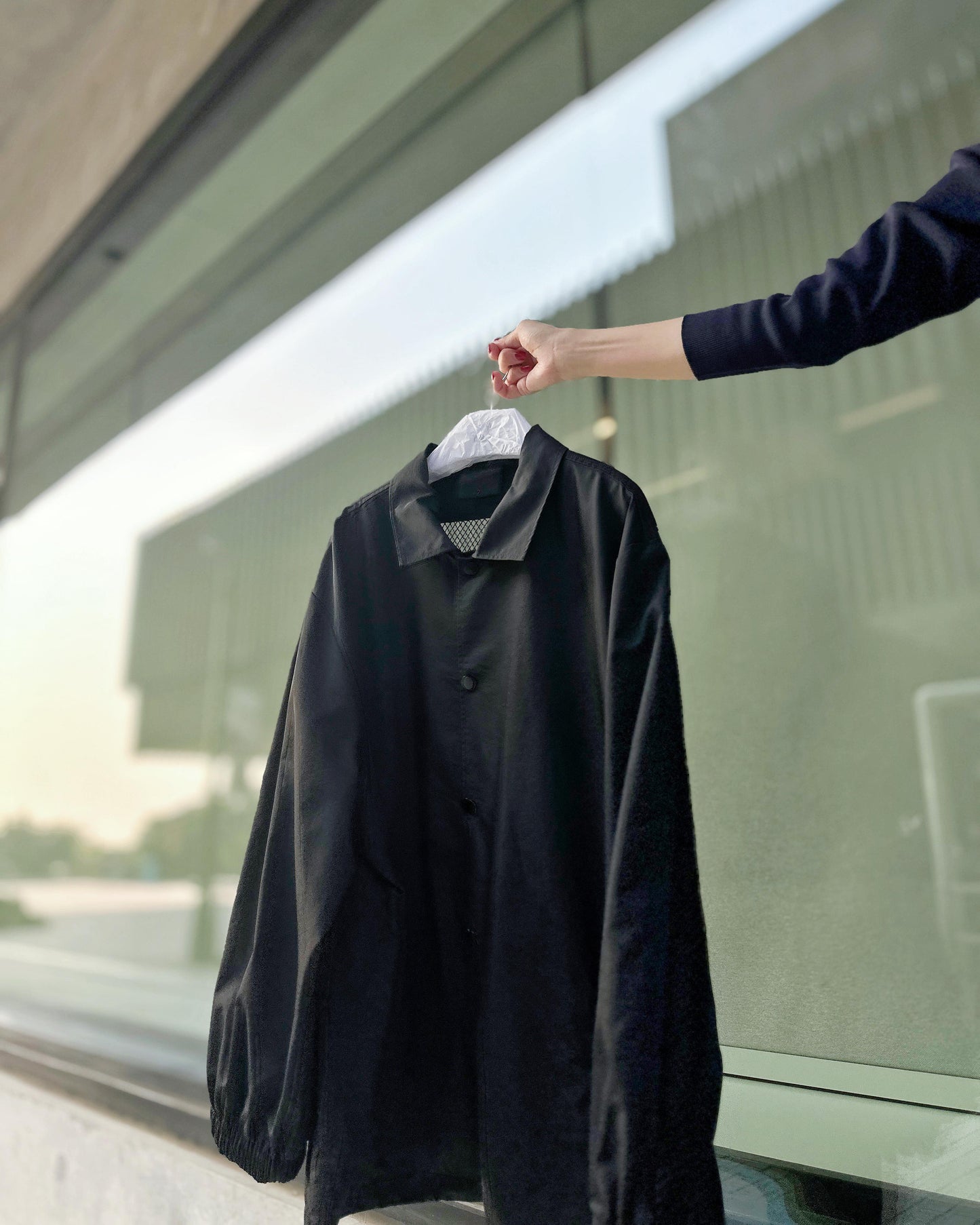 aalis XYLER mesh panel windbreaker (Black)