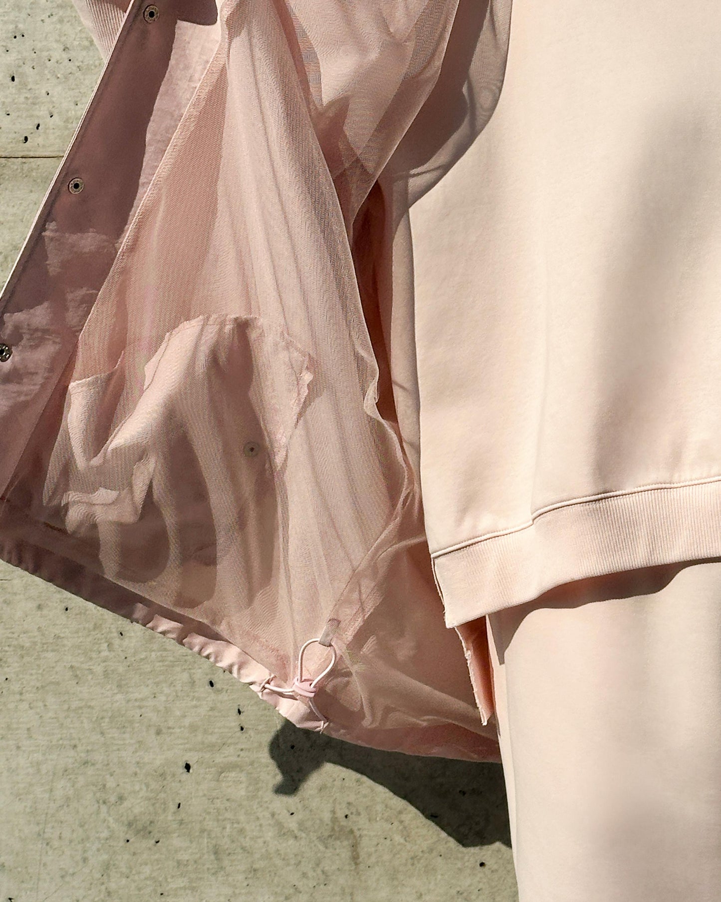 (Pre-order) aalis XYLER mesh panel windbreaker (Lt Pink)