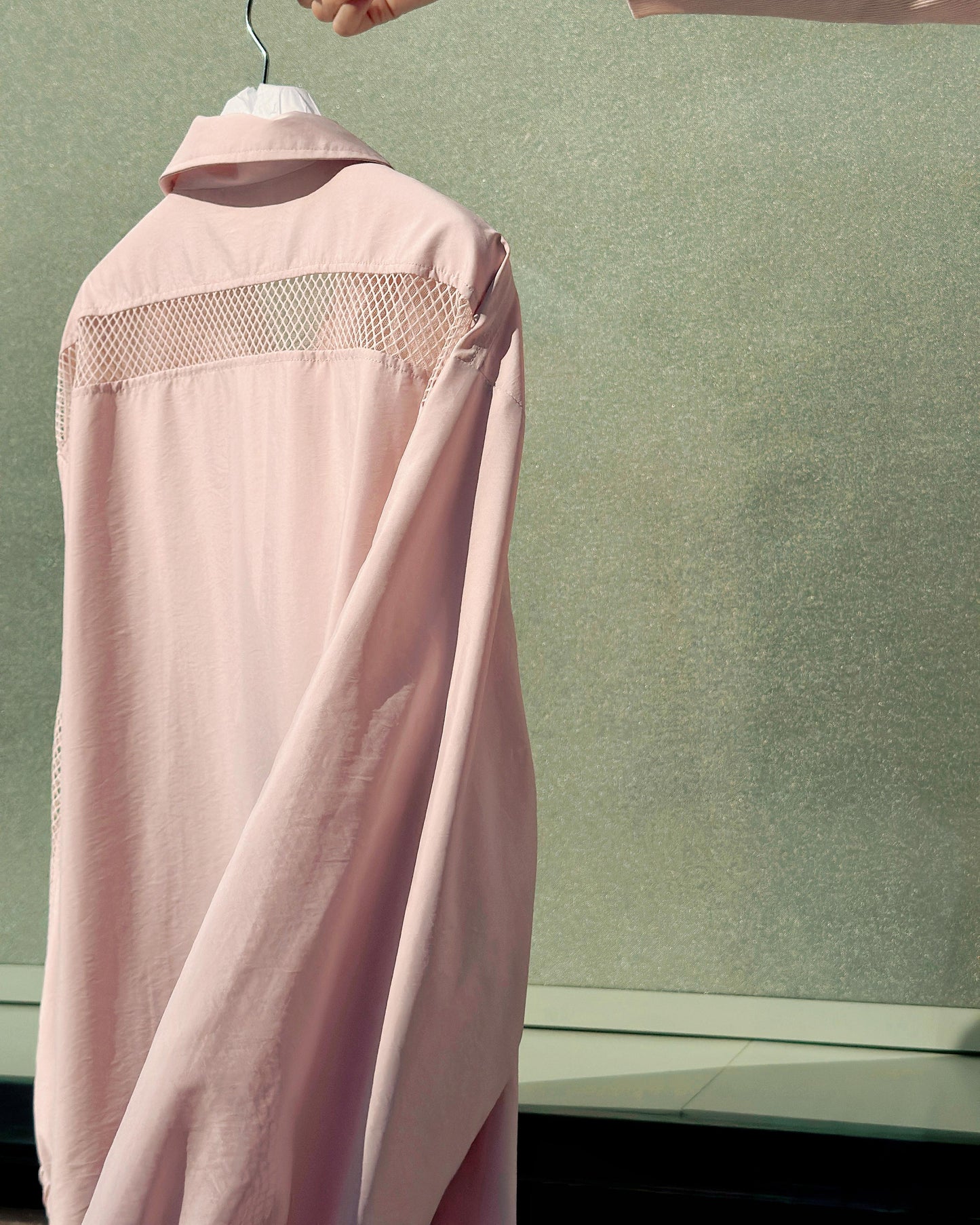 (Pre-order) aalis XYLER mesh panel windbreaker (Lt Pink)