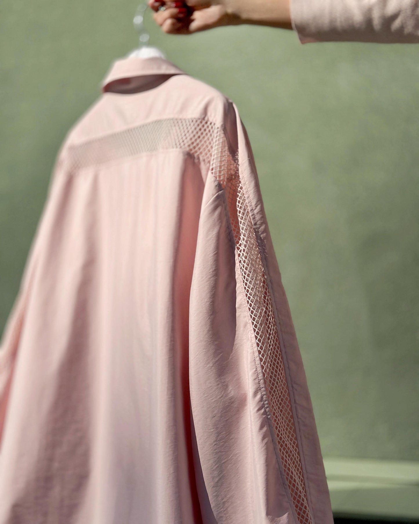 (Pre-order) aalis XYLER mesh panel windbreaker (Lt Pink)