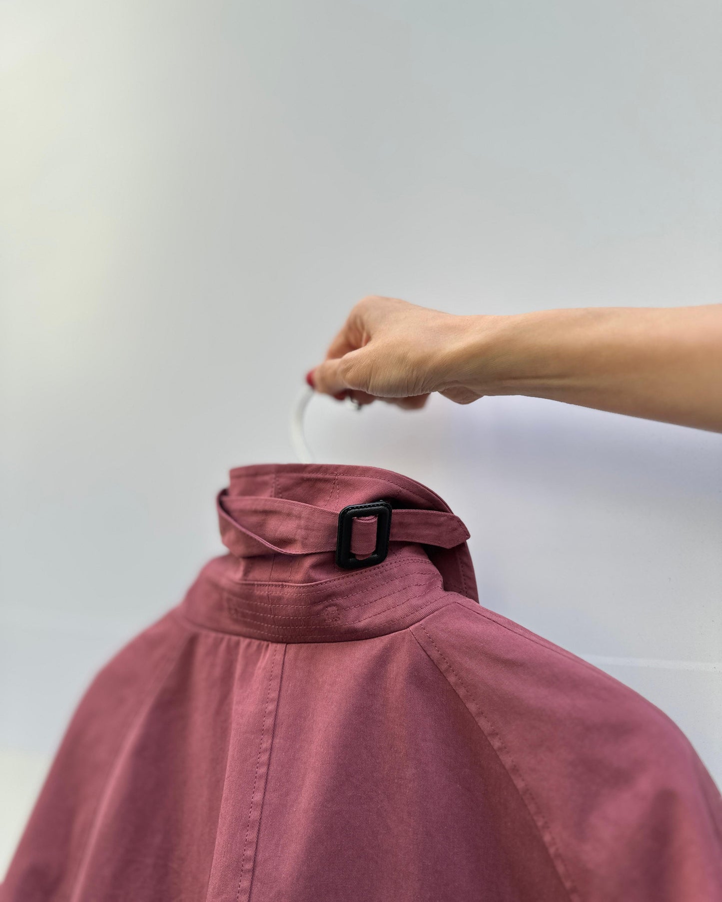 aalis MAIZE raglan sleeves mid length trench coat (Mauve)