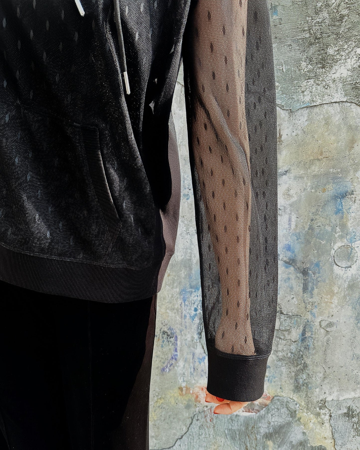 aalis YOSHE mesh hoodie (Black)