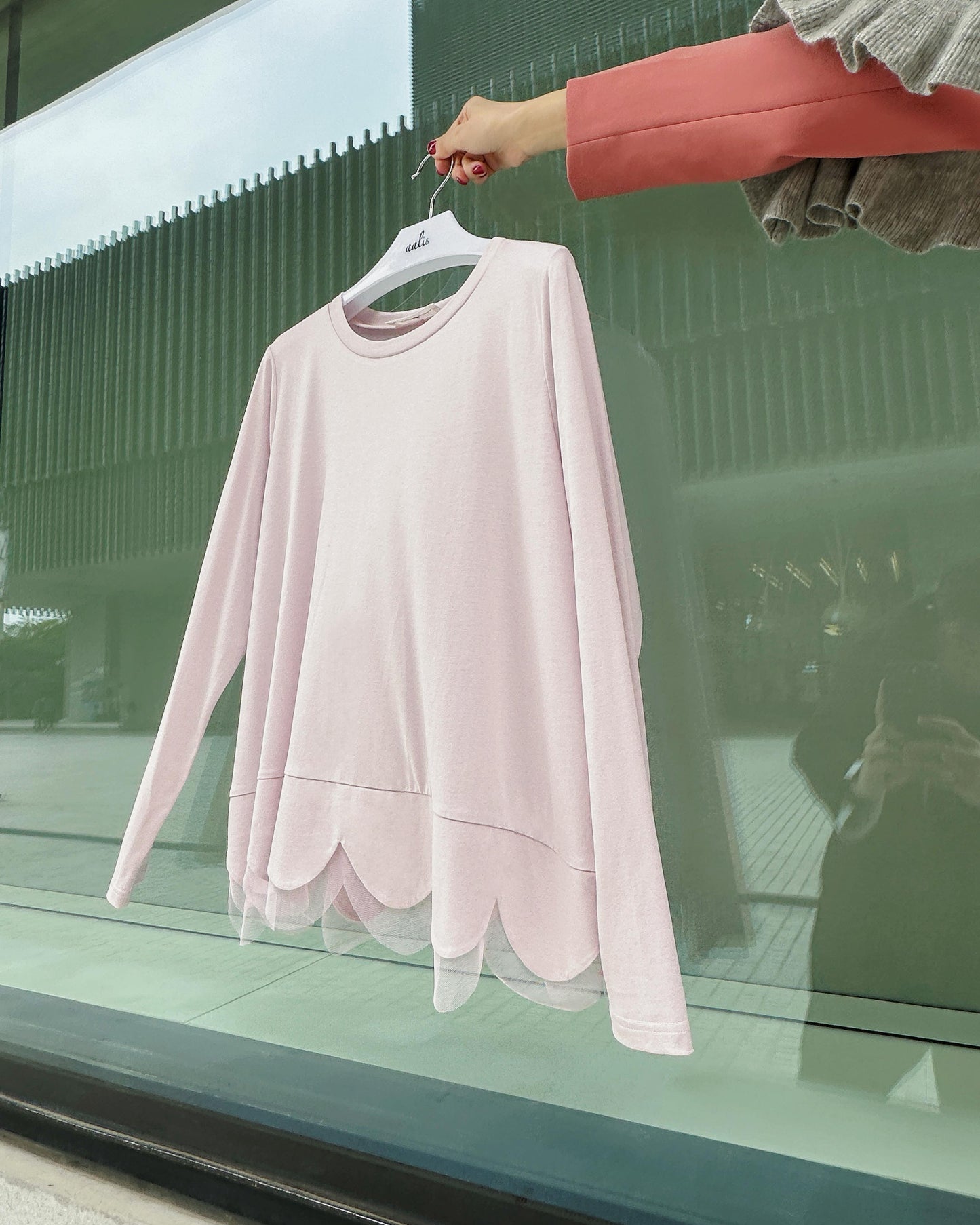 aalis ASA LS SS26 scallop hem mesh detail top (Lt Pink)