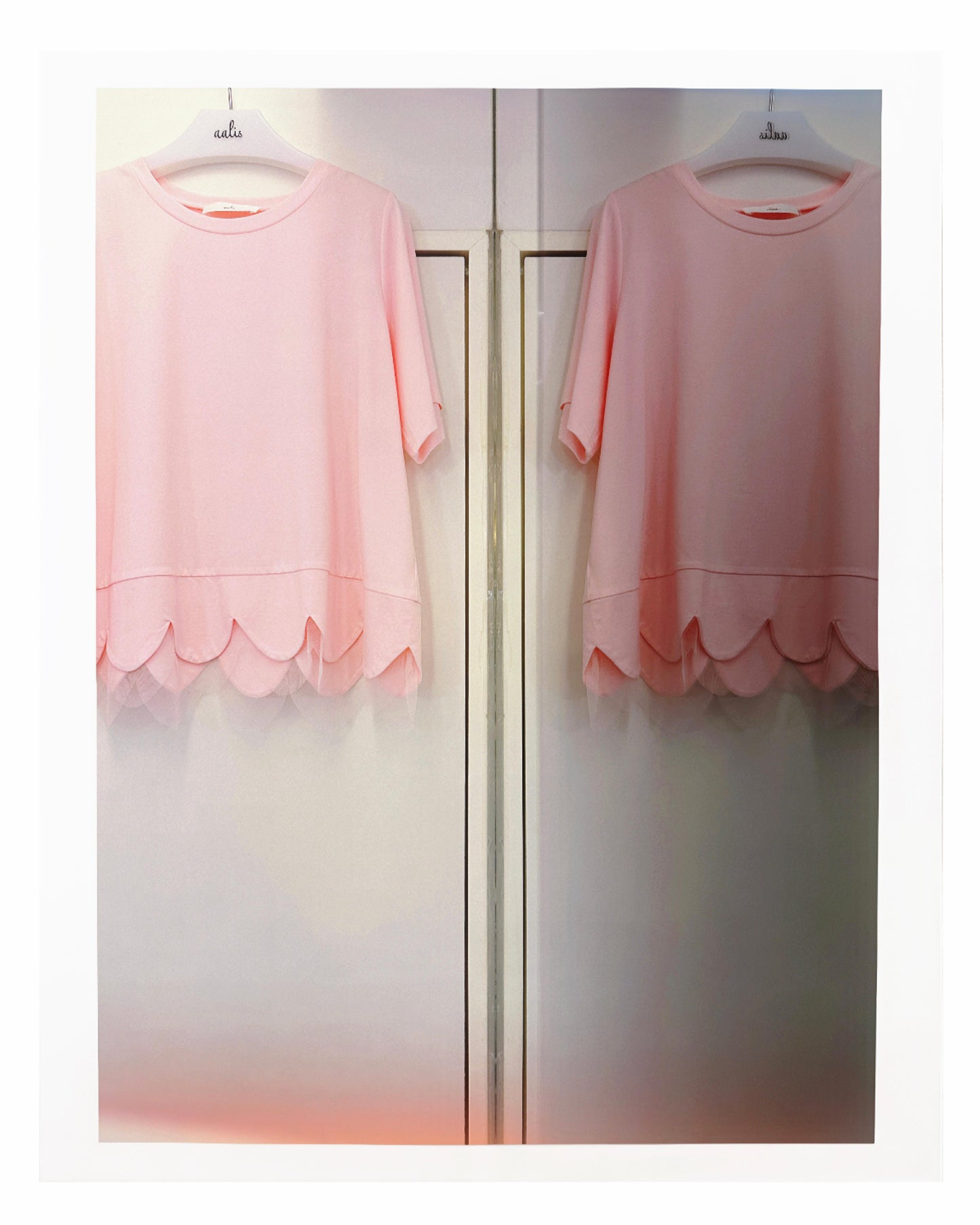 aalis ASA SS26 scallop hem mesh detail top (Pink)