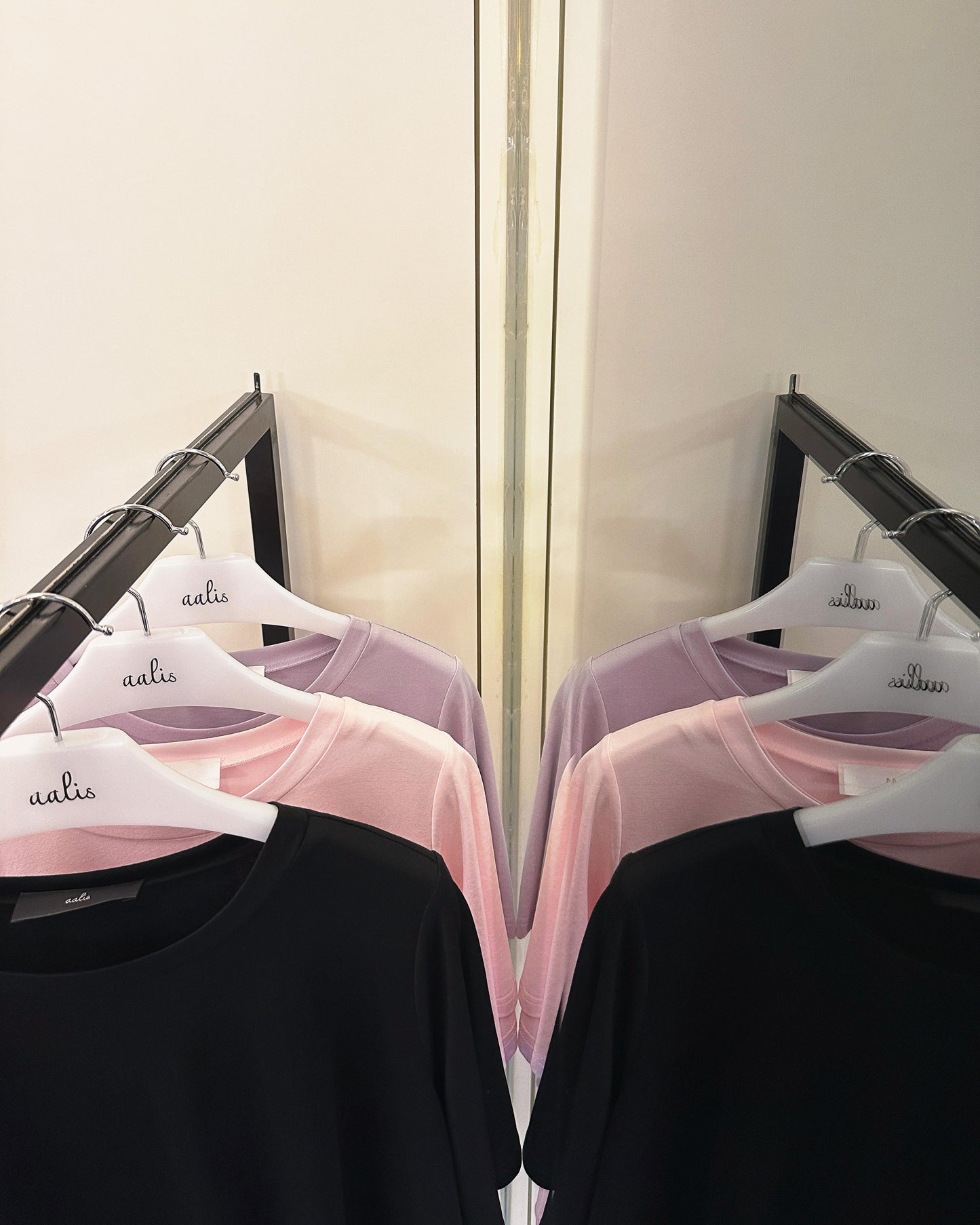 aalis ASA SS26 scallop hem mesh detail top (Pink)