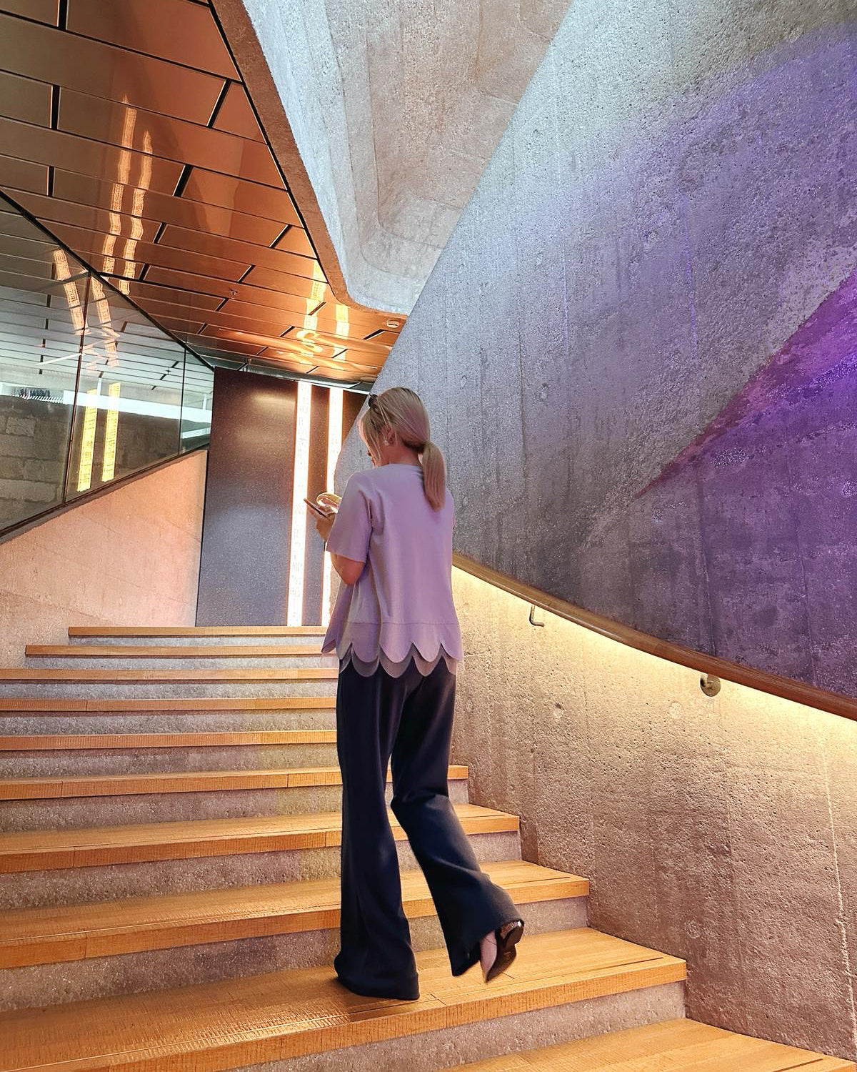 aalis ASA SS26 scallop hem mesh detail top (Dusty Lilac)