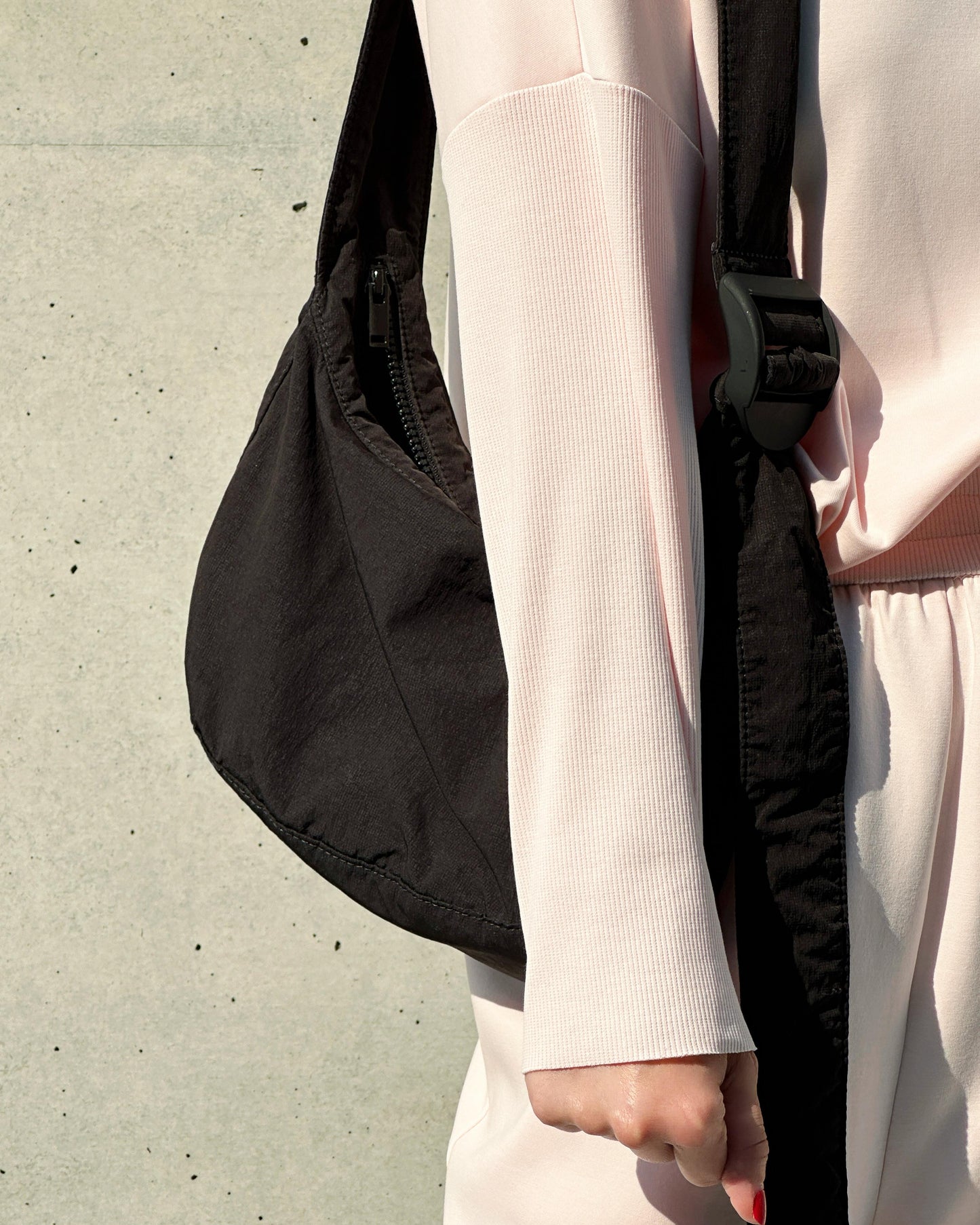 (Pre-order) aalis NATASA ribbed sleeves sweater (Lt Pink)