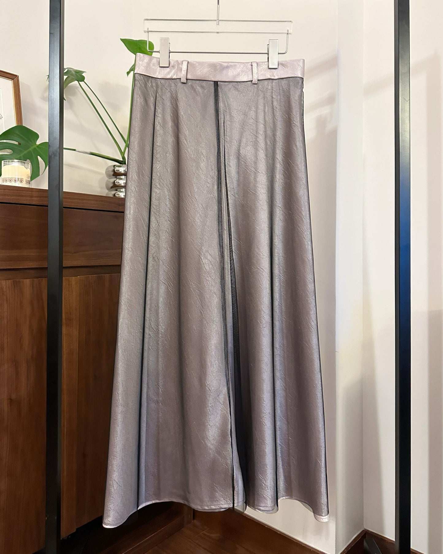aalis LAINE MESH A-line skirt (Black Pink)
