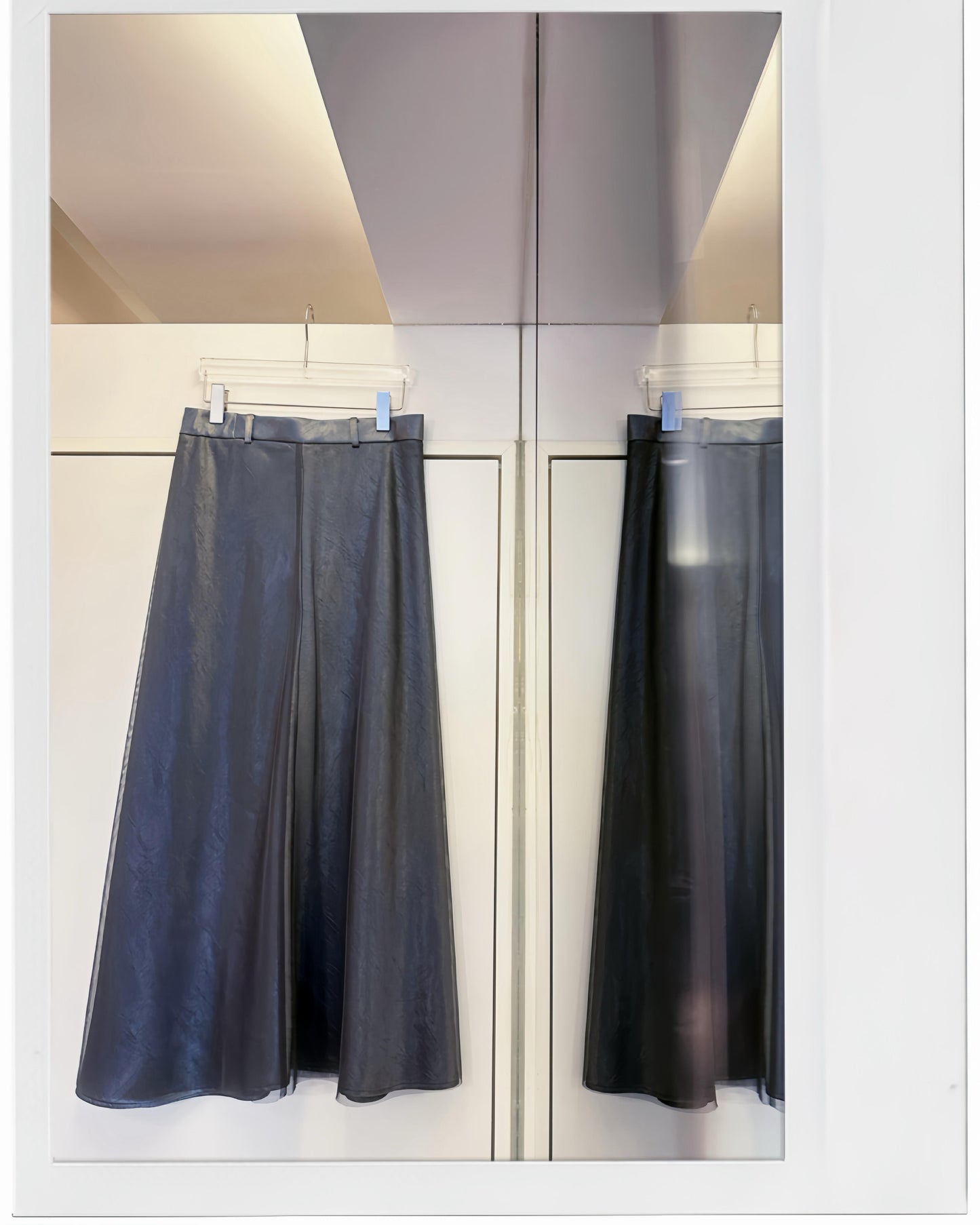aalis LAINE MESH A-line skirt (Charcoal)