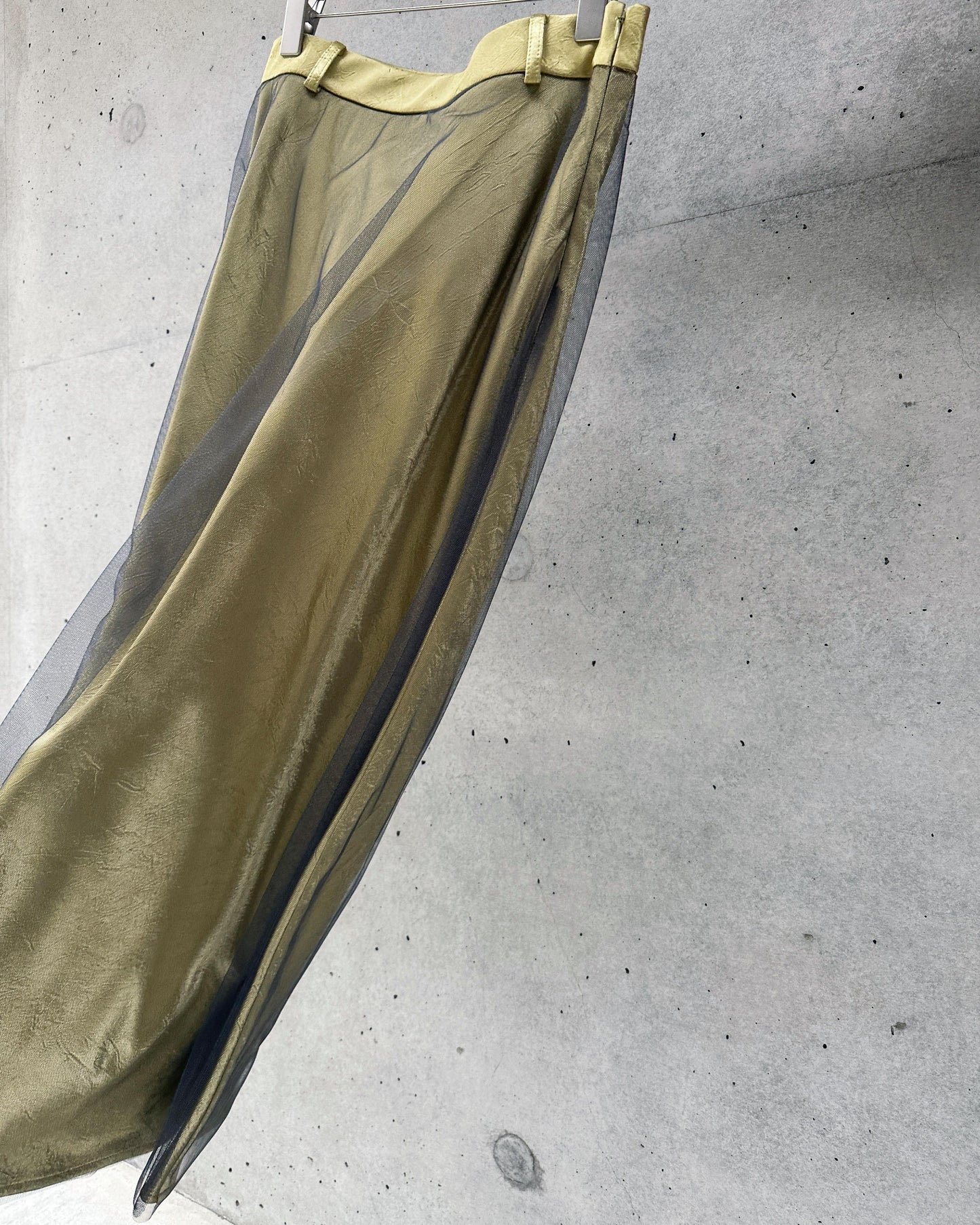 aalis LAINE MESH A-line skirt (Olive)