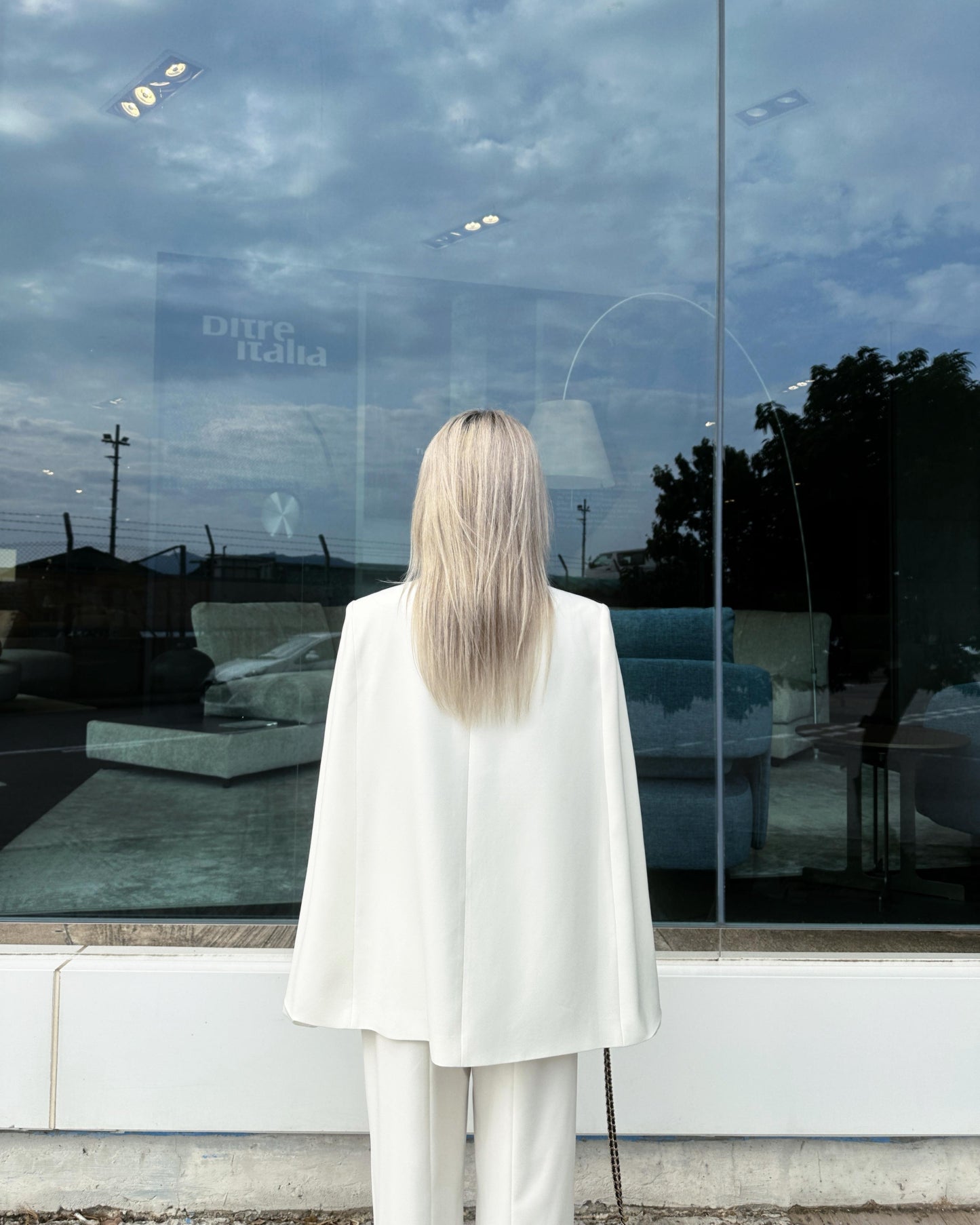 aalis CELLA cape sleeves blazer (White)