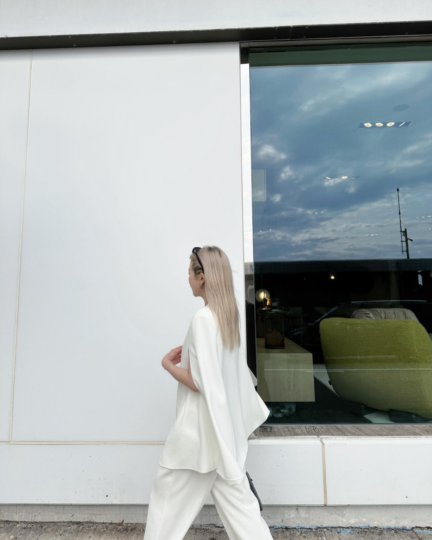 aalis CELLA cape sleeves blazer (White)