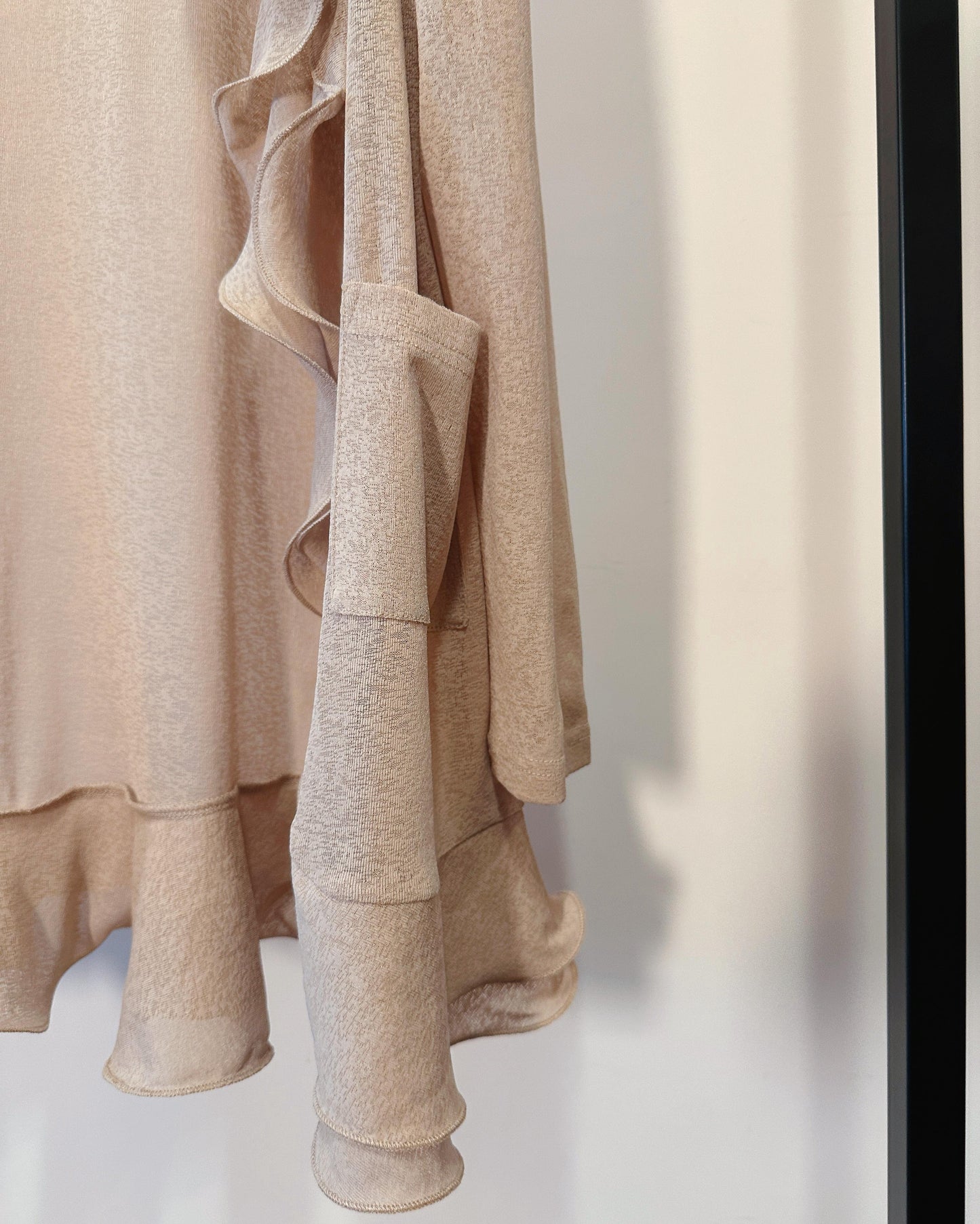 (Pre-order) aalis RINON cascade ruffle front long cardigan (Lt Beige)