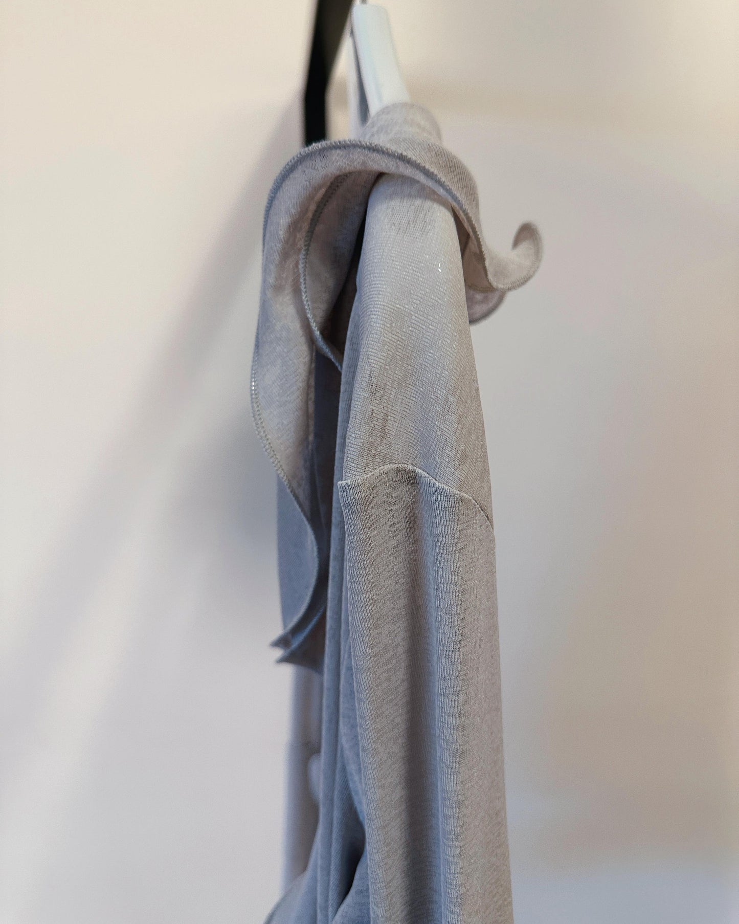(Pre-order) aalis RINON cascade ruffle front long cardigan (Lt Grey)