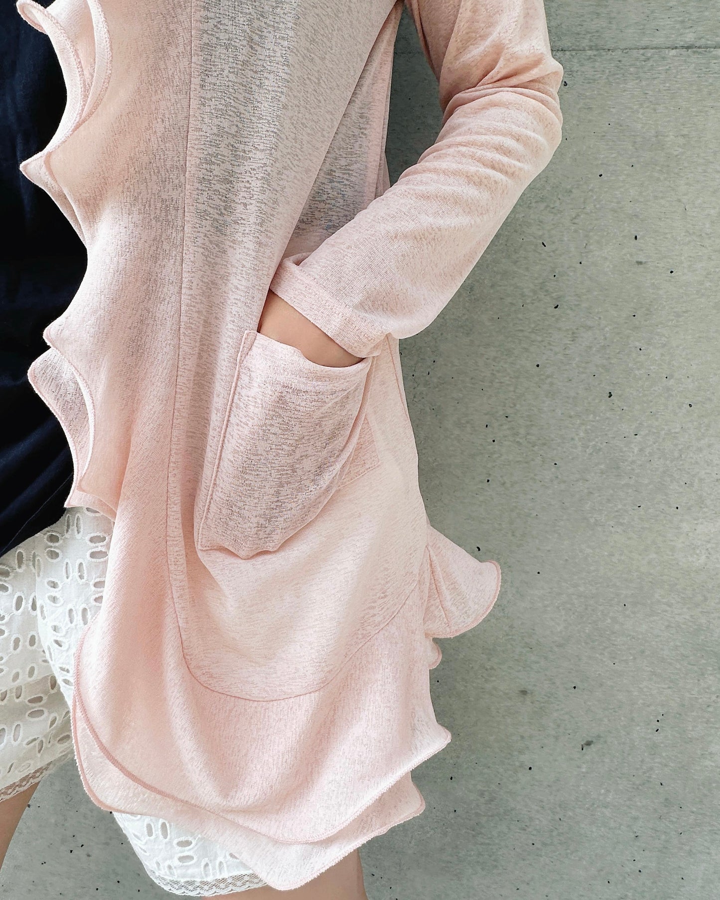 aalis RINON cascade ruffle front long cardigan (Pink)