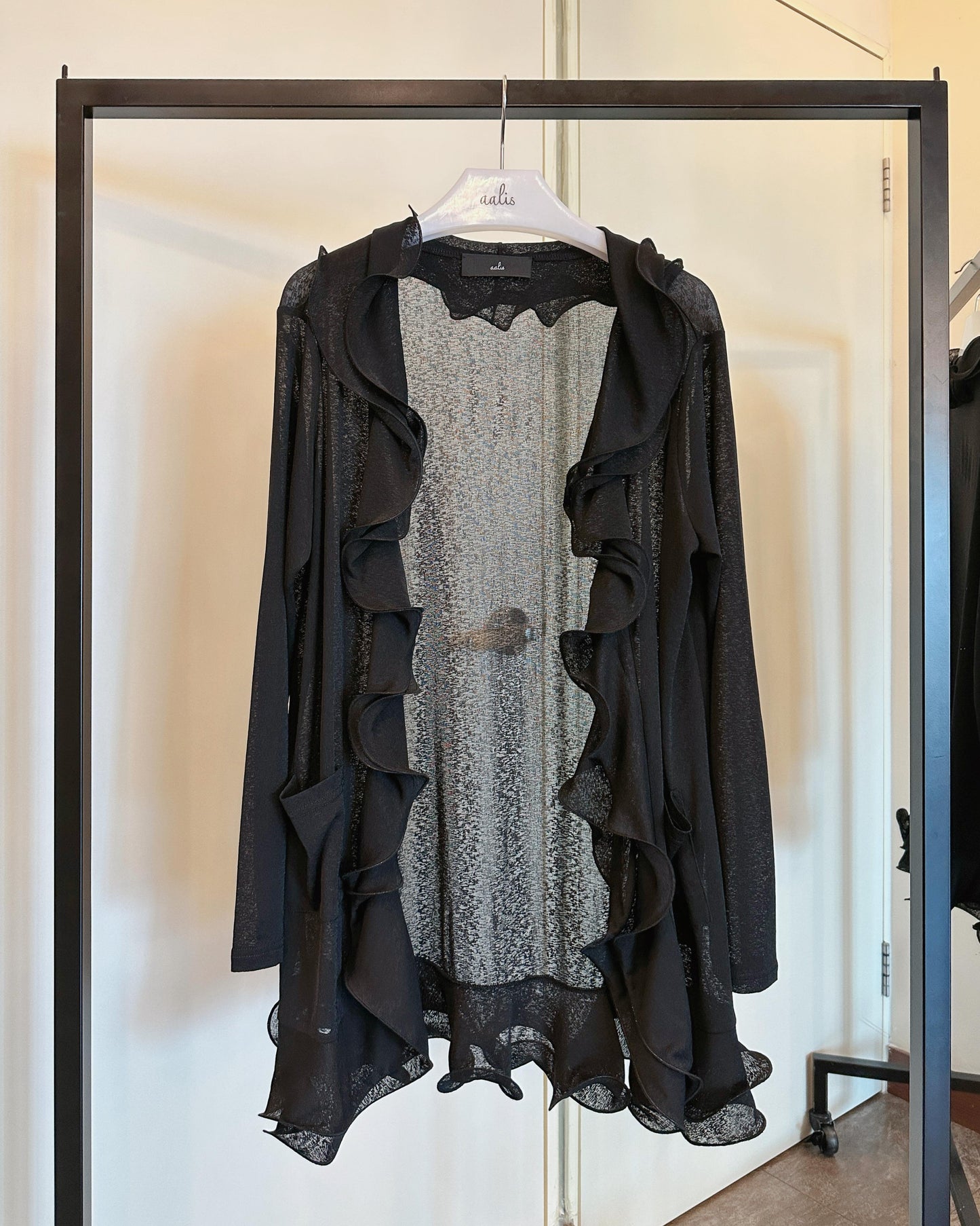 (Pre-order) aalis RINON cascade ruffle front long cardigan (Black)