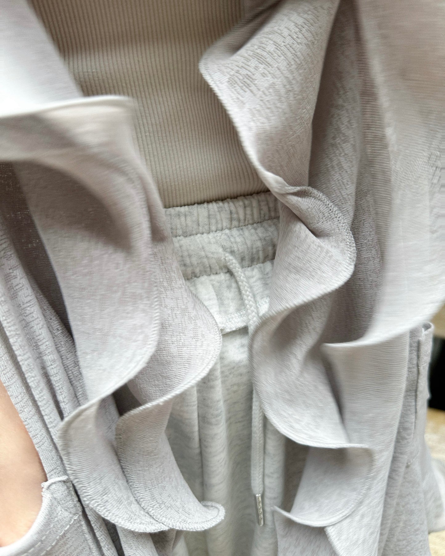 aalis LILIA TWO ruffle hem track pants (Heather Grey)