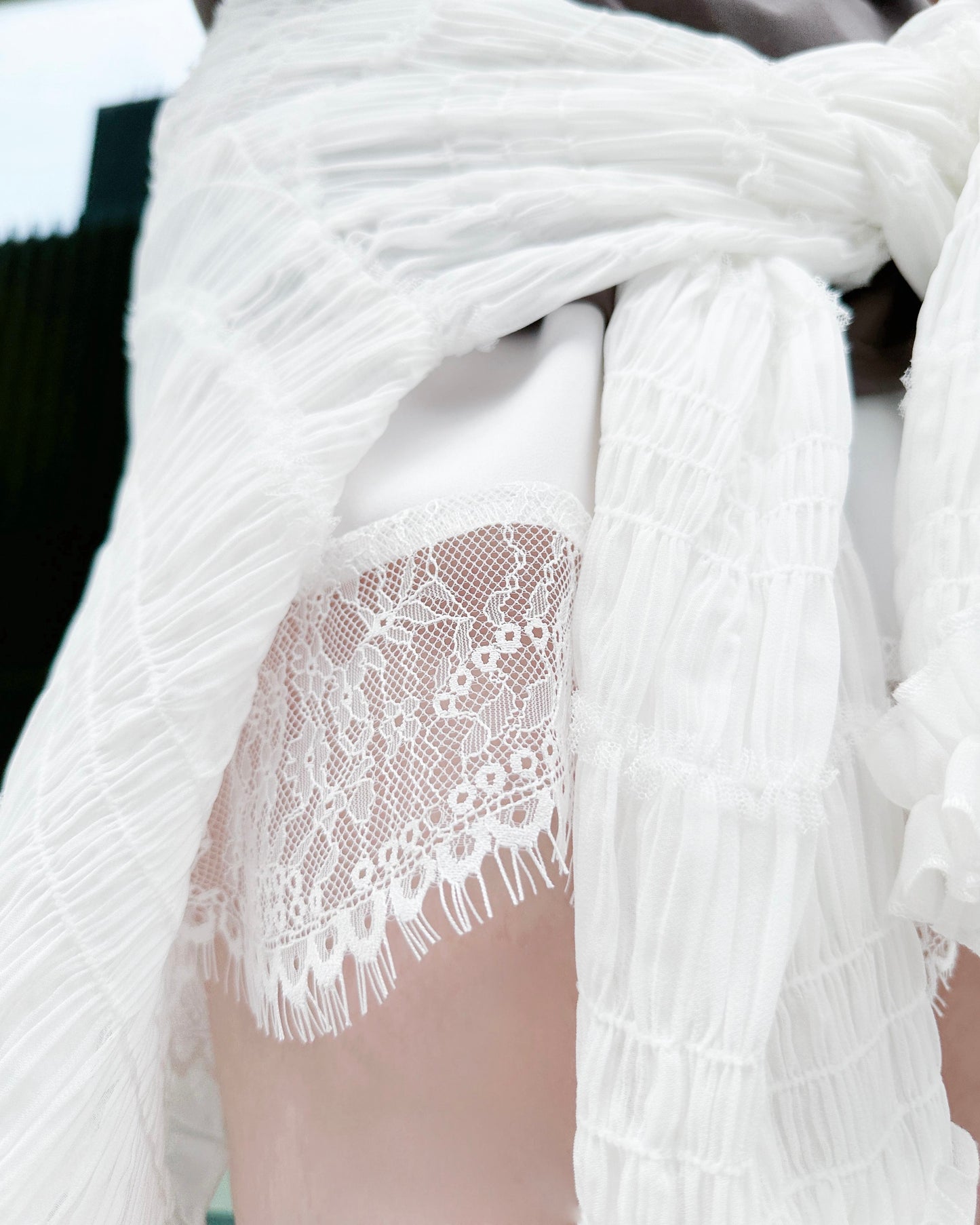 aalis SAIGE chiffon ruching cardigan (White)