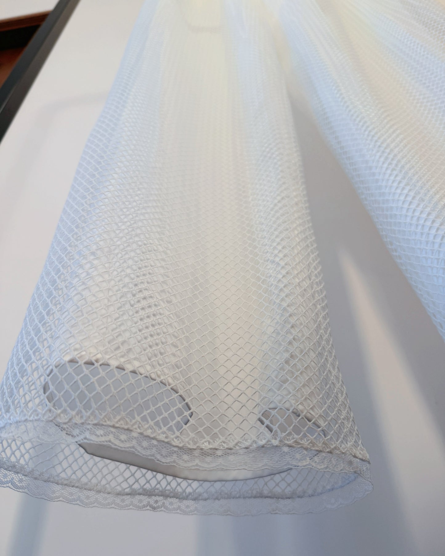 aalis EDWIN netting layer pants (White)