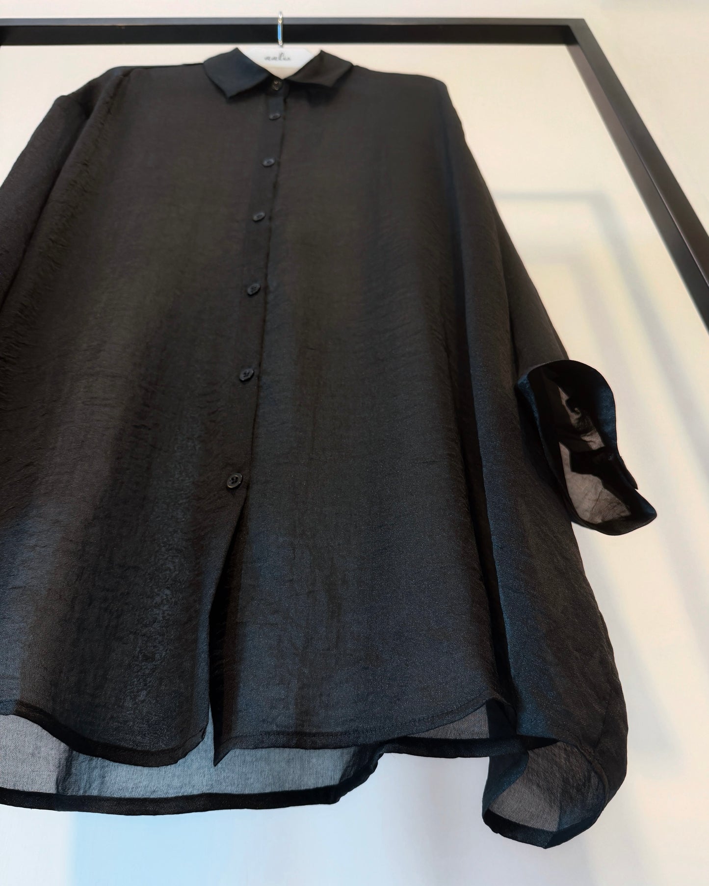 aalis OSIRIA flowy semi sheer shirt (Black)