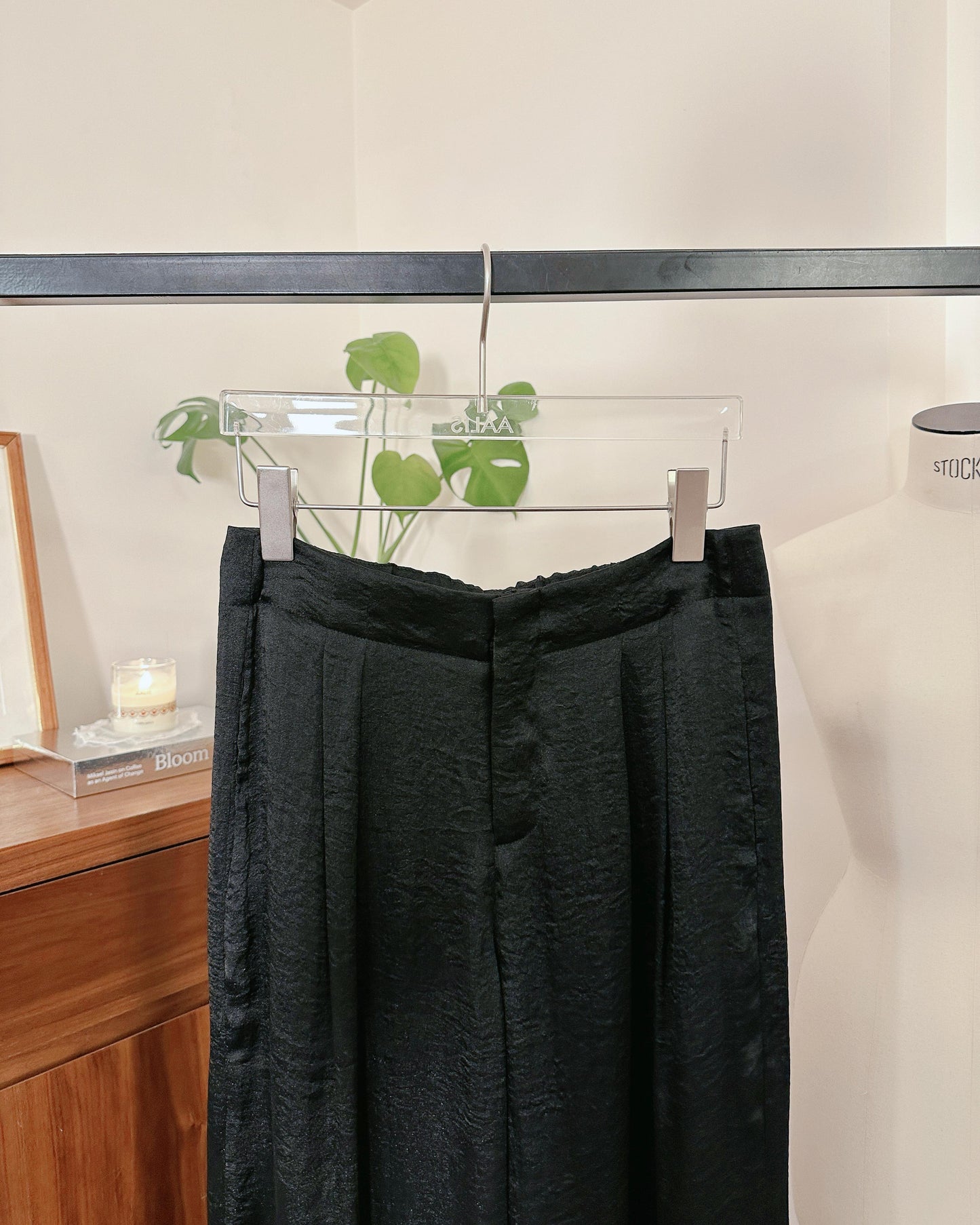 aalis OSDA flowy semi sheer pants (Black)