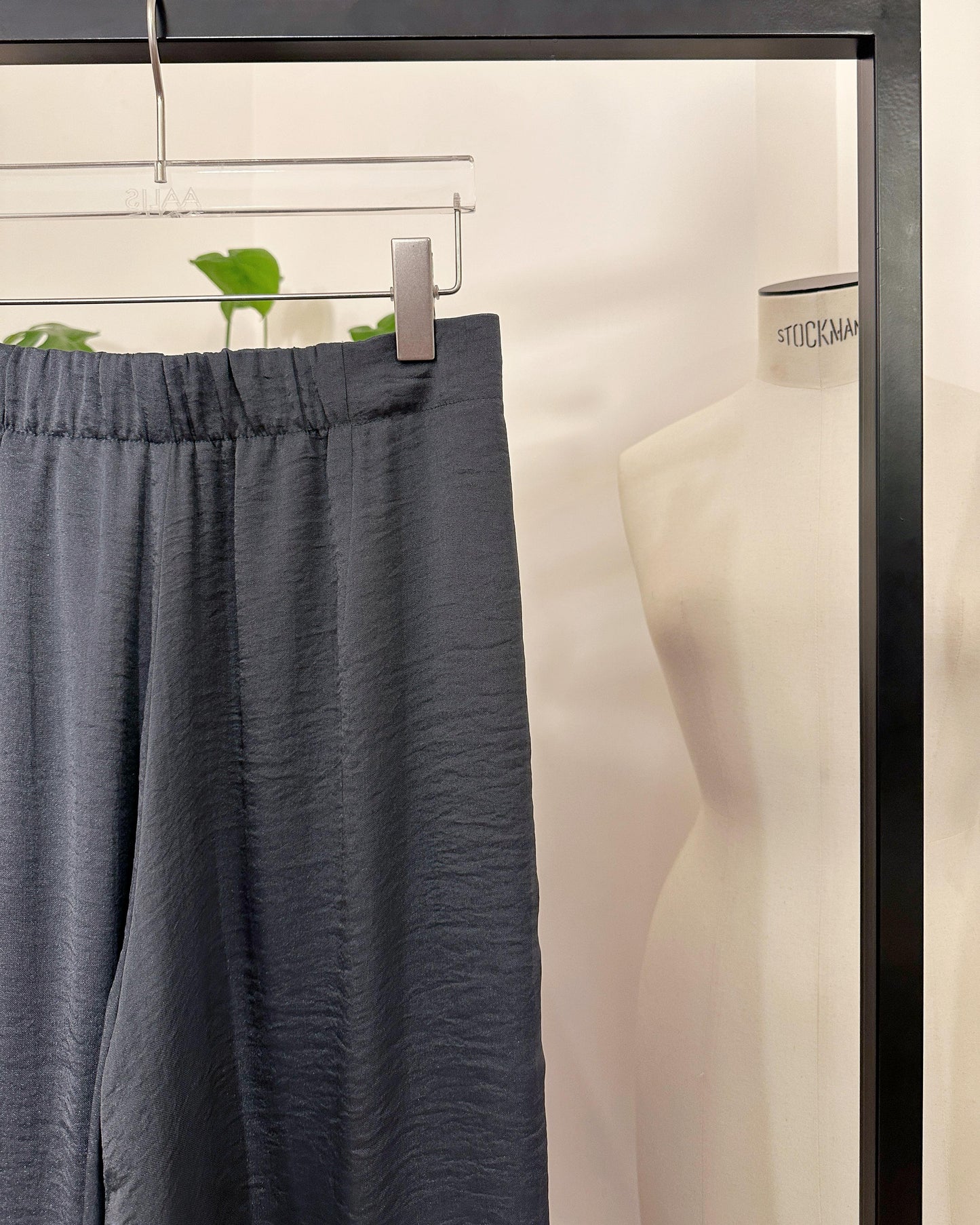 aalis OSDA flowy semi sheer pants (Grey Blue)